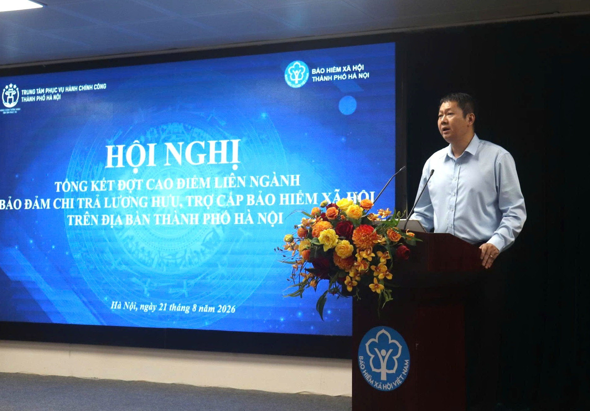 hanh-chinh-cong-21-8-1.jpg