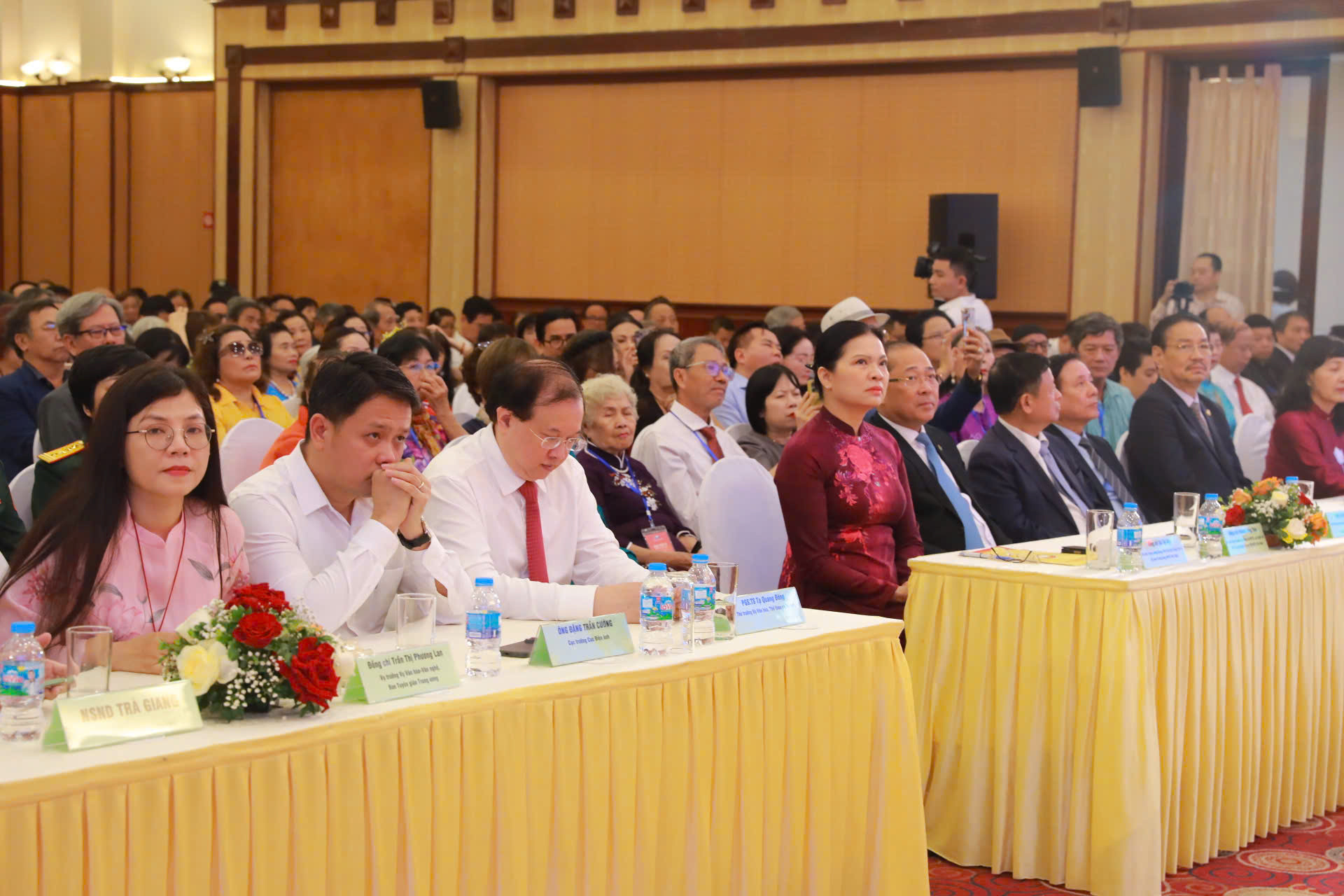 dai-bieu-hoi-dien-anh.jpg