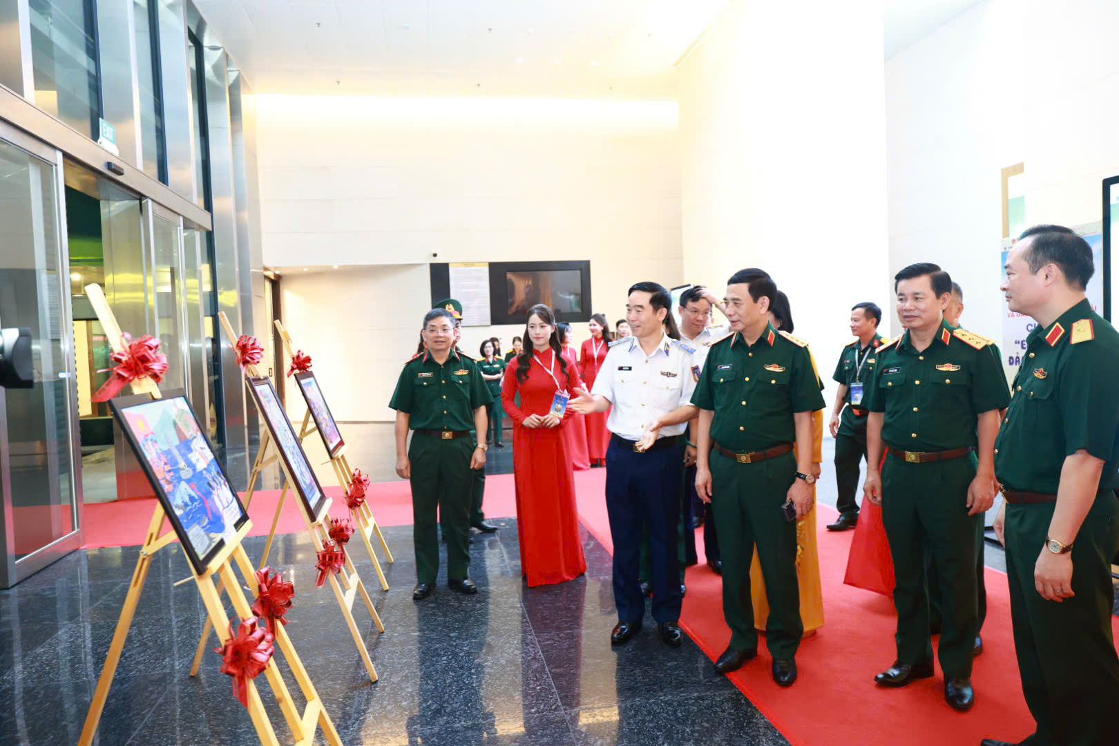 2308-trao-giai-em-yeu-bien-dao-4.jpg