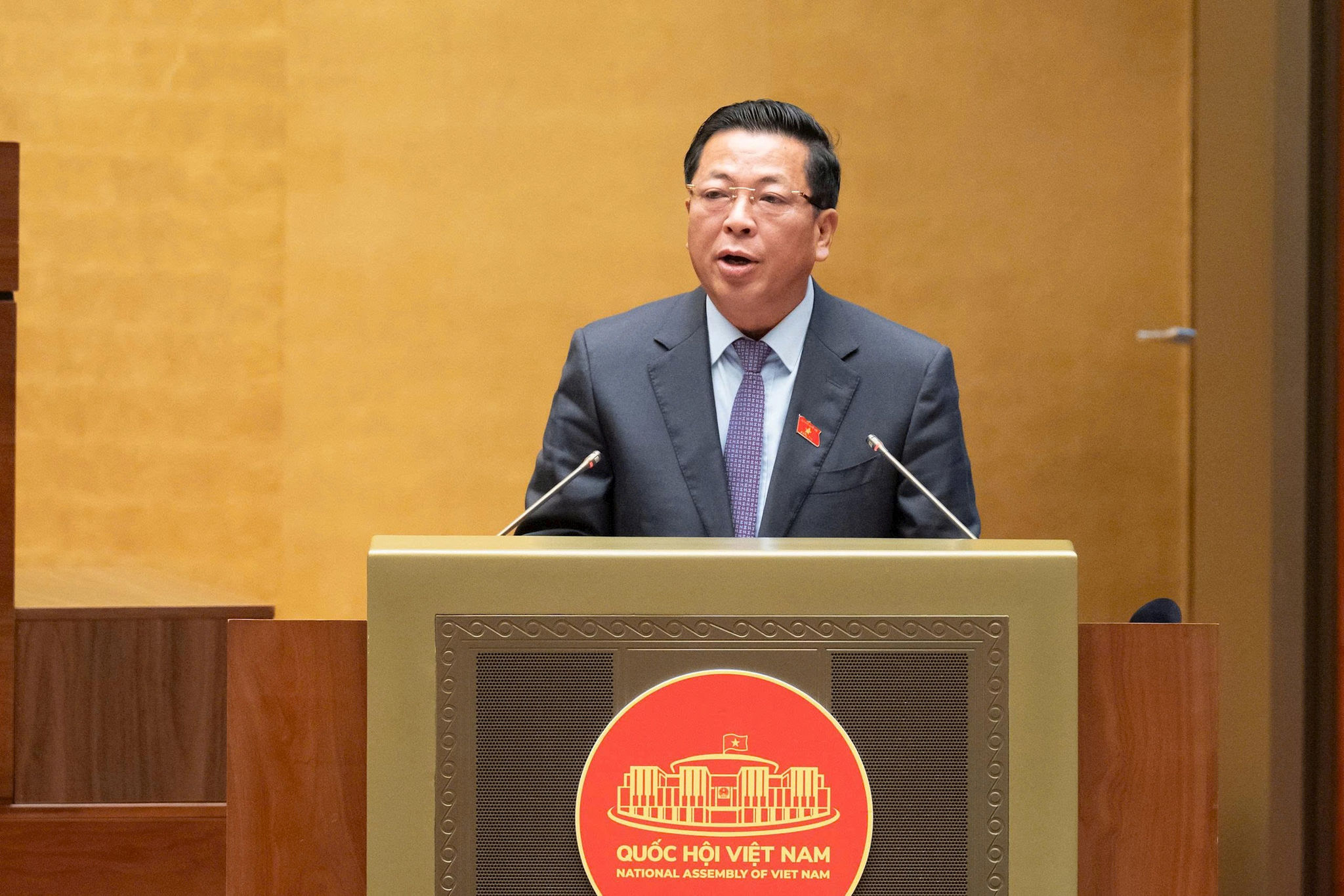 tran-hong-minh.jpg