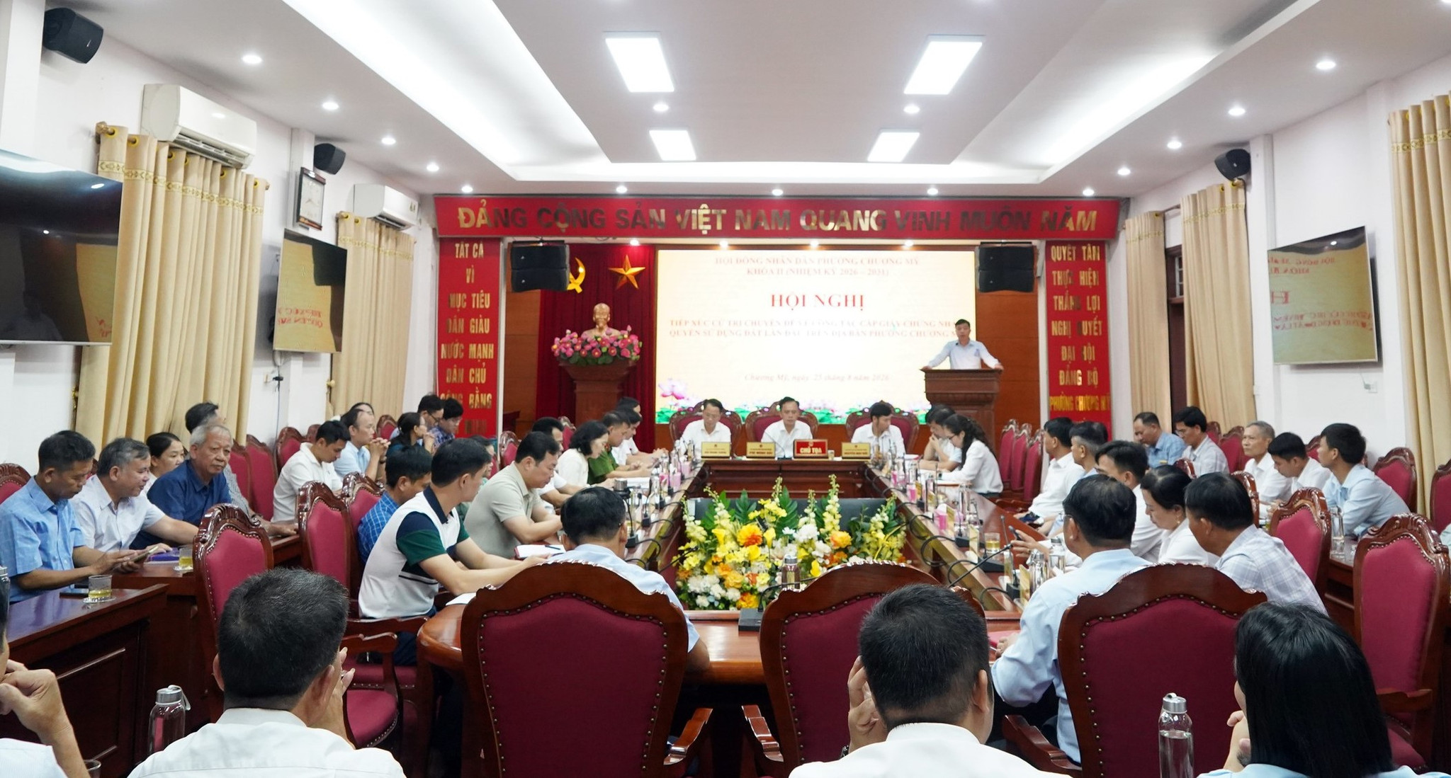 quang-canh-cm.jpg