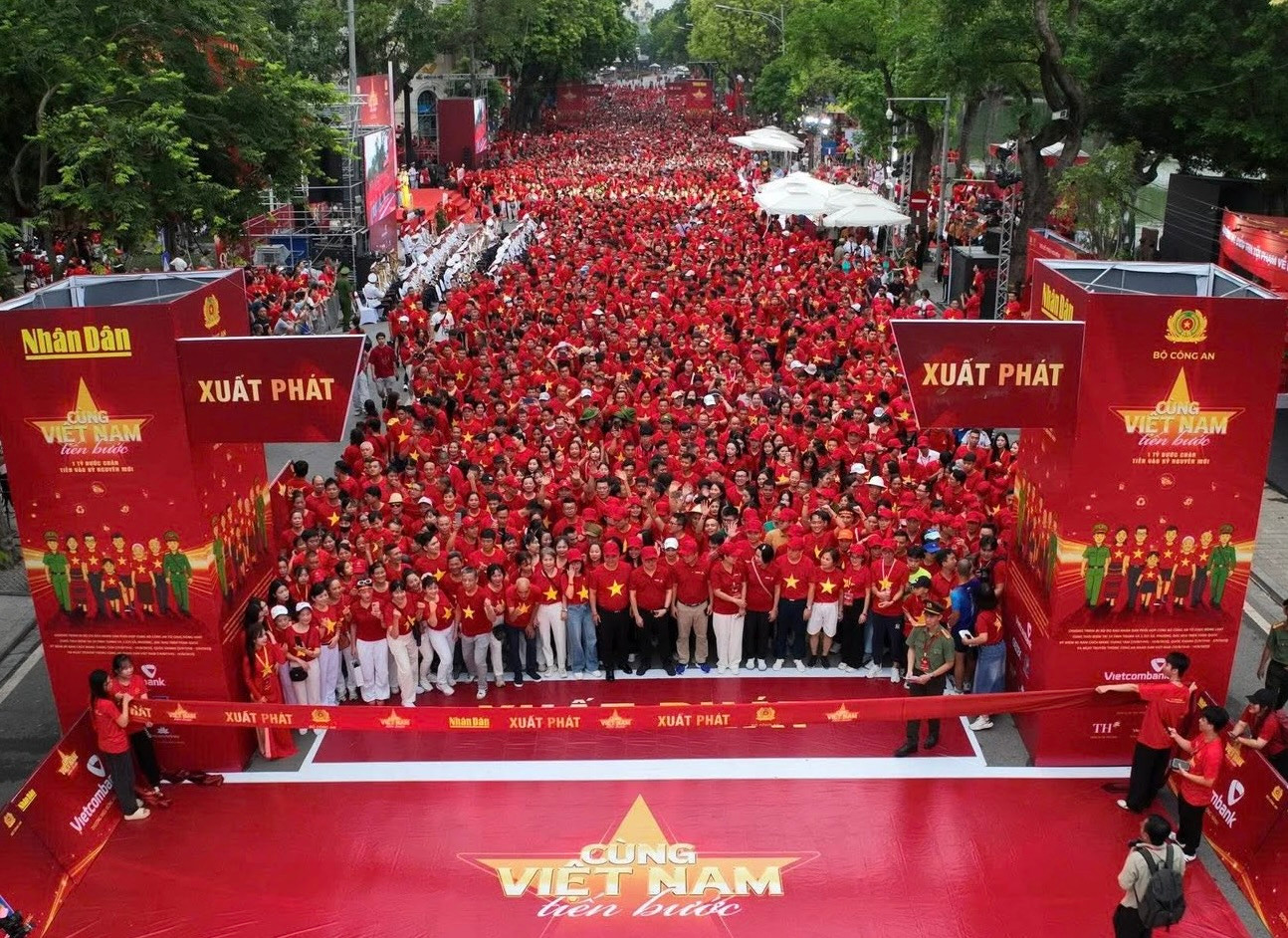 cung-viet-nam-tien-buoc-2025.jpeg