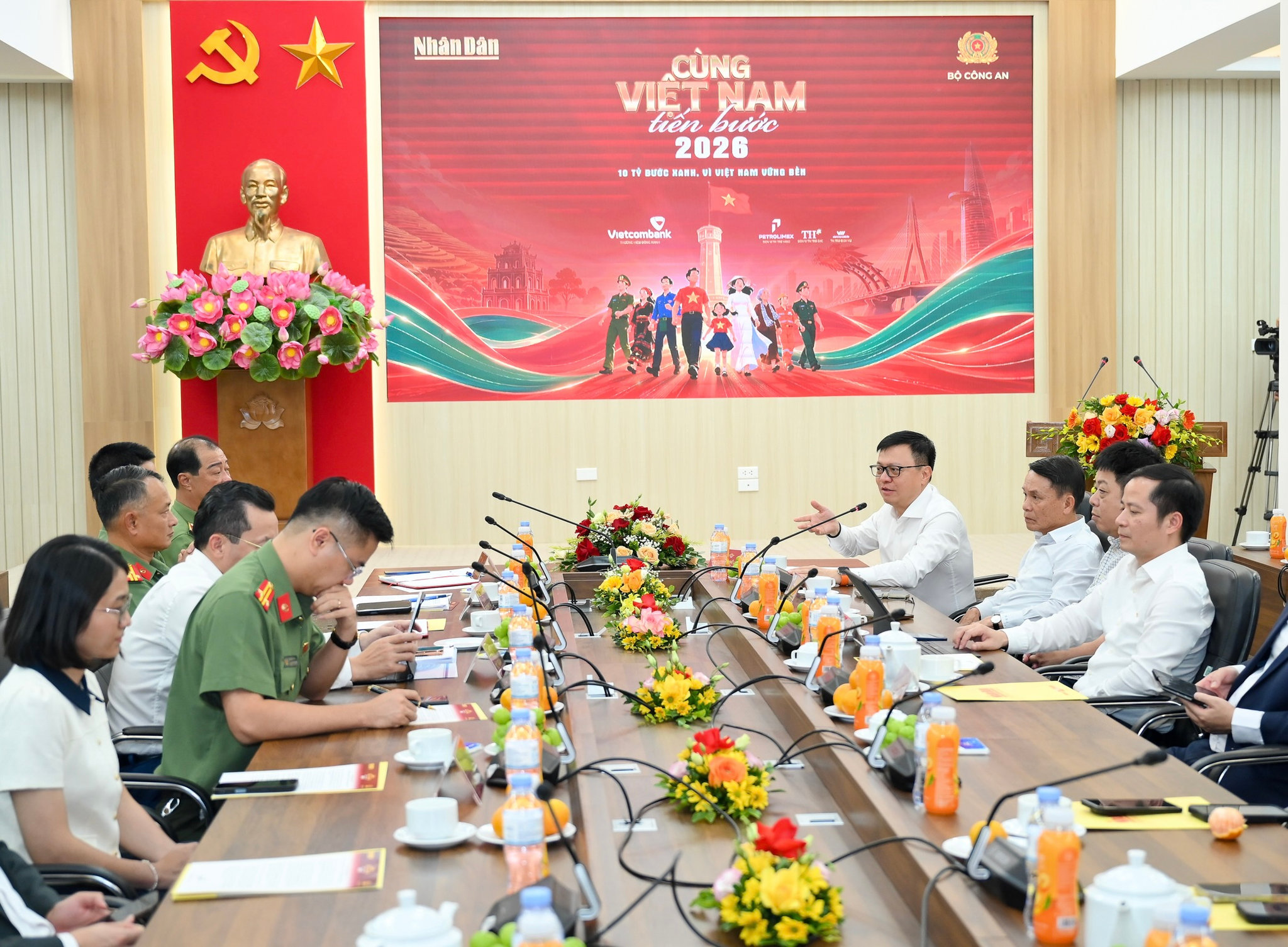 dai-bieu-cung-vn.jpeg