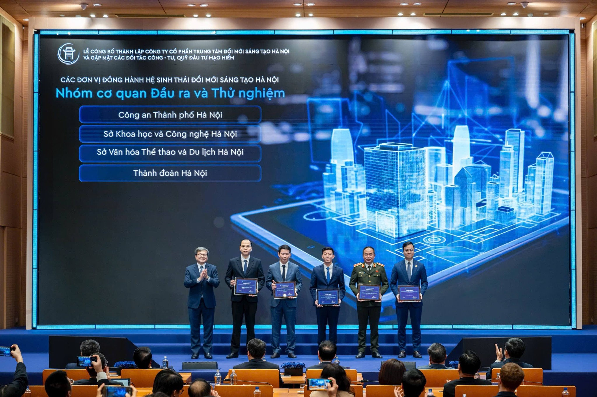 thanhlap-hihub.jpg