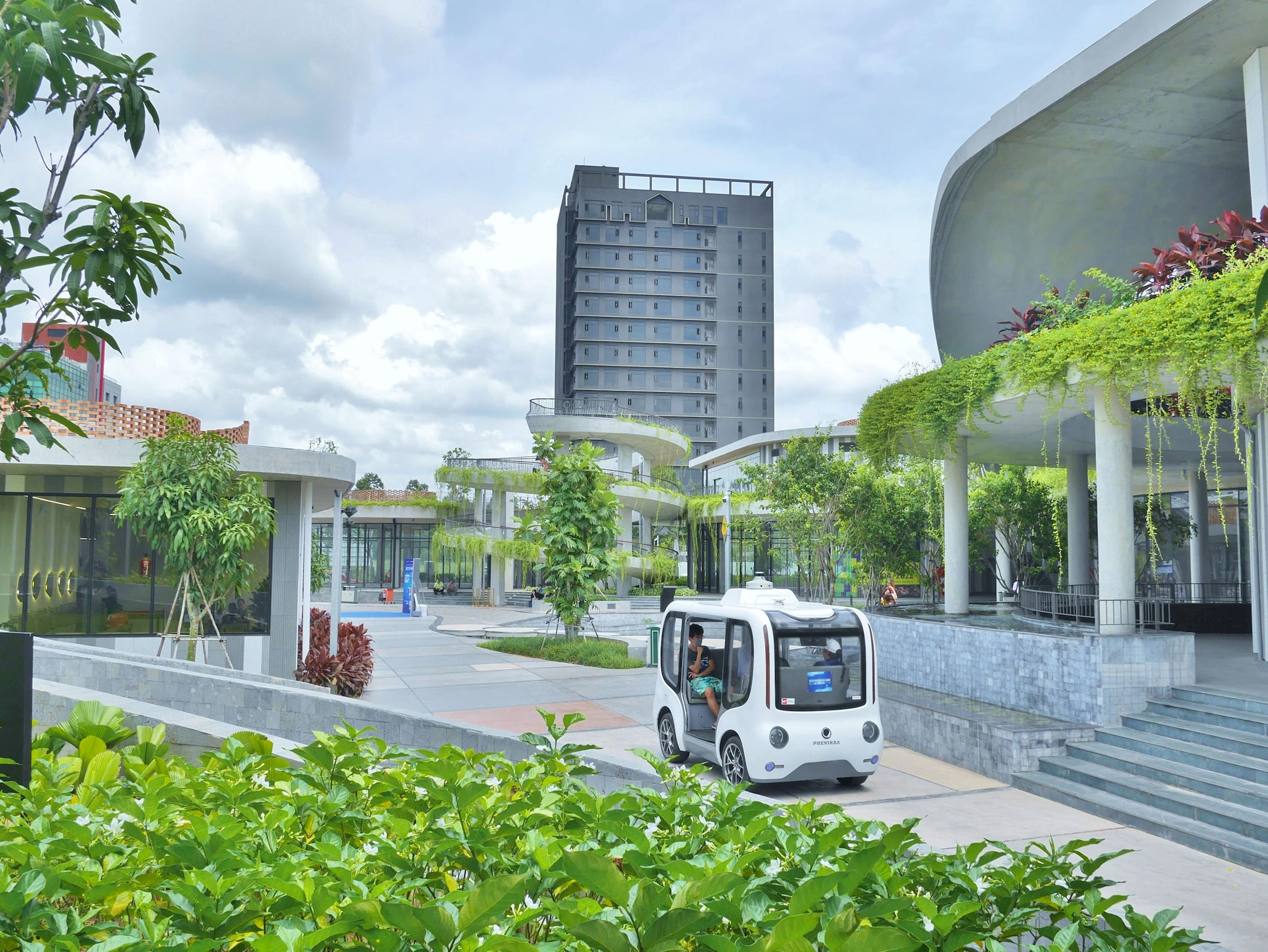 xe-buyt-mini-tu-hanh_poc-at-binh-duong-new-city.jpg