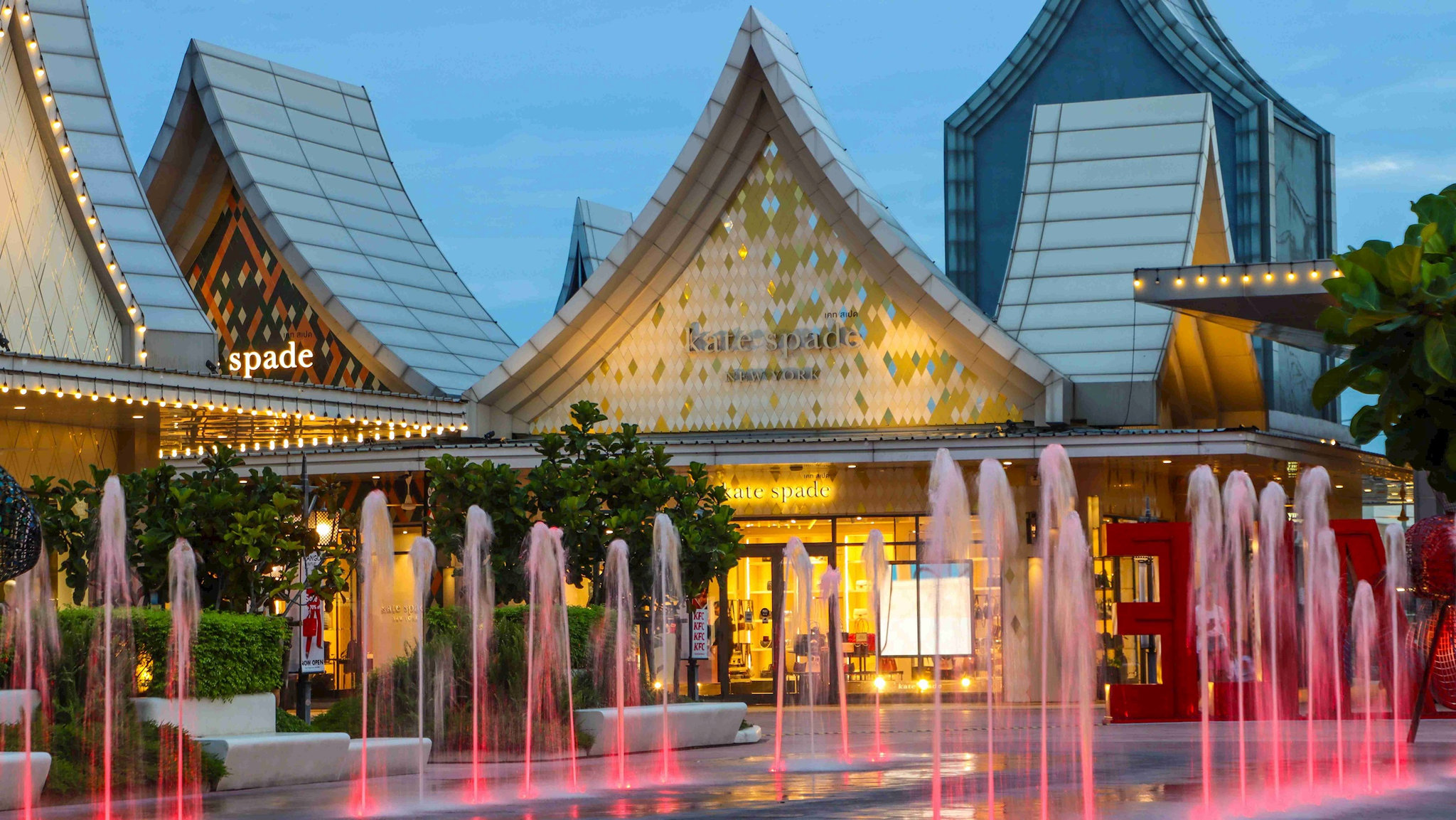 outlet-thai-lan.jpg