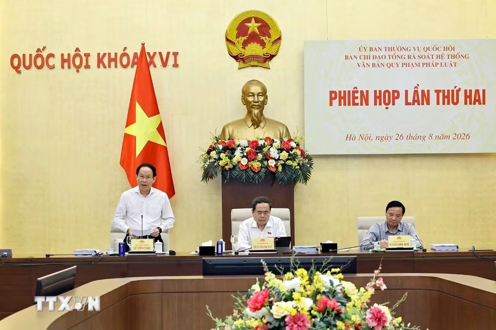 chu-tich-quoc-hoi-tong-ra-soat-he-thong-van-ban-quy-pham-phap-luat-2608-4.jpg