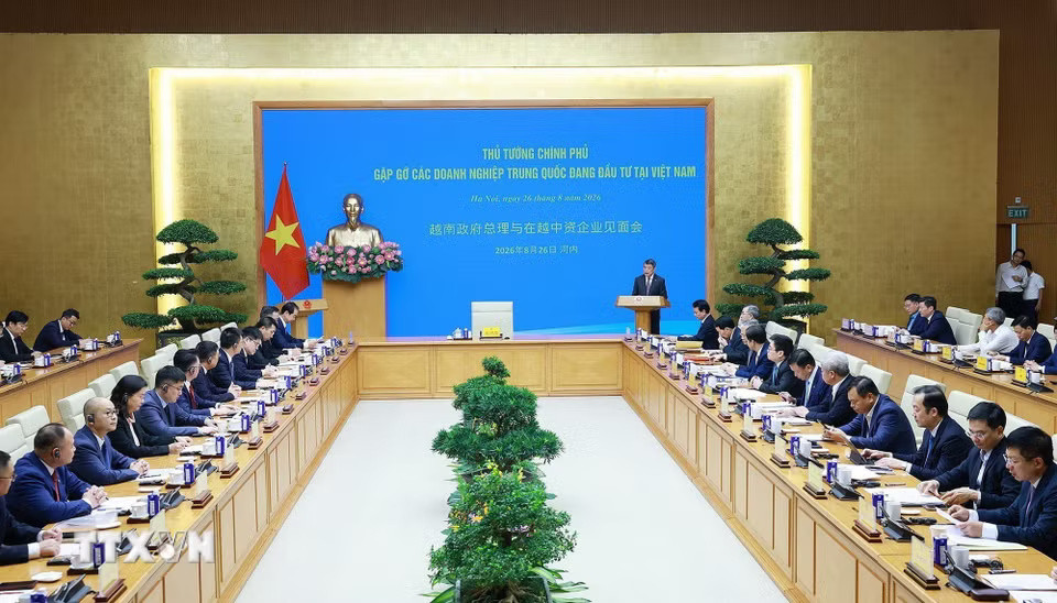 media.vietnamplus.vn-images-yi45dyxdxvvavn-iwqhoaraltoxtb_m-6oxkgn2xs0w8otqfygqffufqt6-pzh58hcjx3jy8gpj2eohlonhvooilejta4zfifi_7fmgvefw-_ttxvn-2608-thu-tuong-gap-doanh-nghiep-trung-quoc-1.jpg