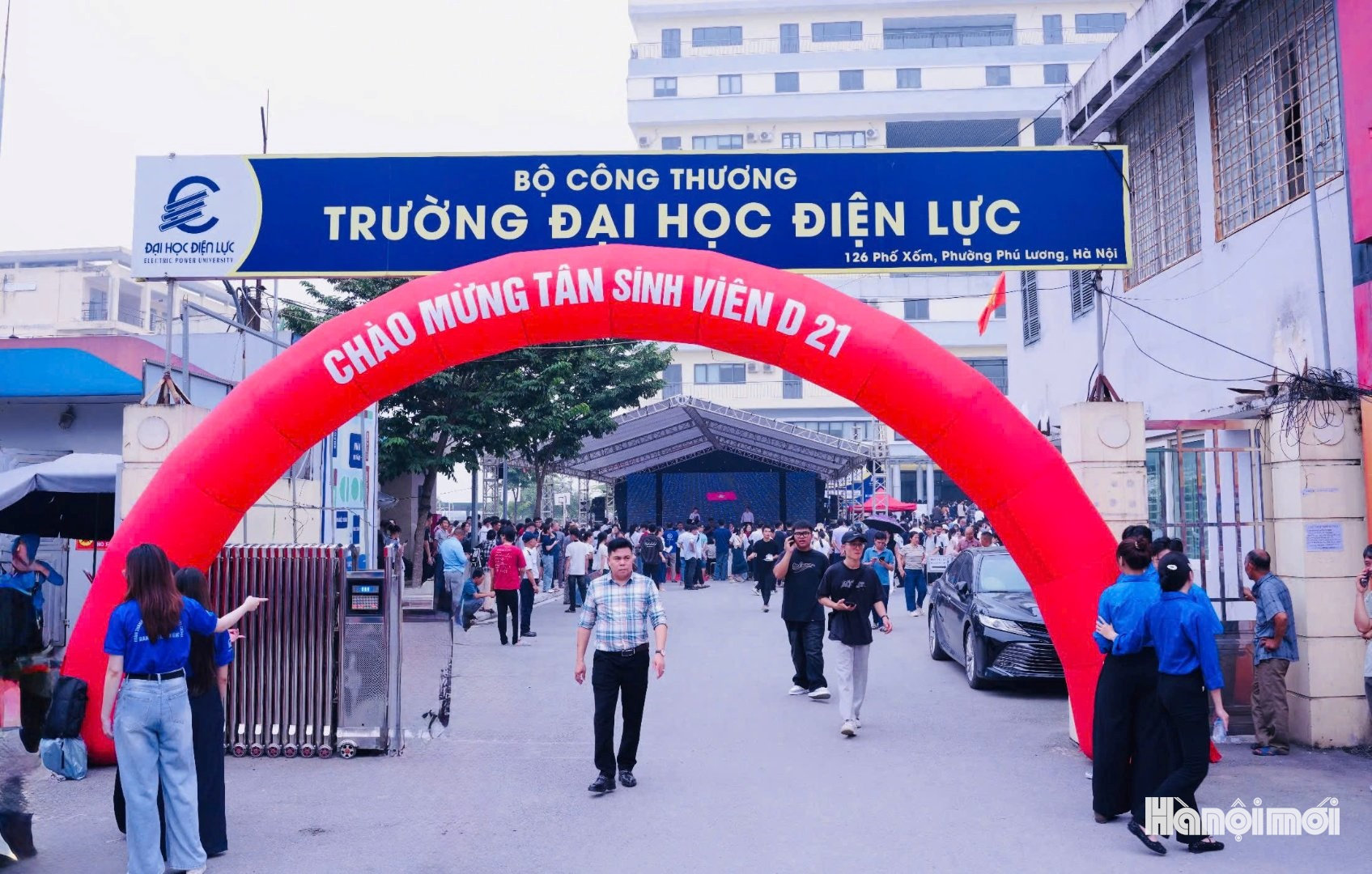 W_daihocdienluc-nhaphoc3.jpg