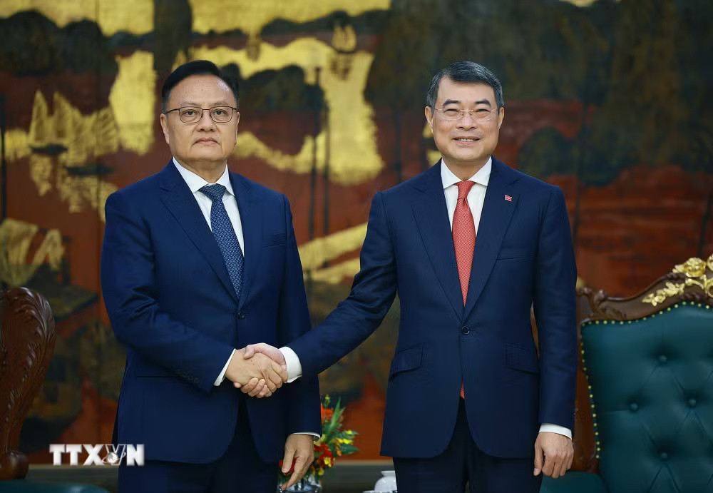 media.vietnamplus.vn-images-e5pyhtk8coraehx9mz4jzvbu8x8j_gwfif1f68c9us6sxshm6fj9nlfsh1ph3yo-fgzk-aiioluuyxhsh_xldozrtetnad8dhfibpbsyrvm-_ttxvn-2808-thu-tuong-tiep-pho-thu-tuong-lao-1.jpg