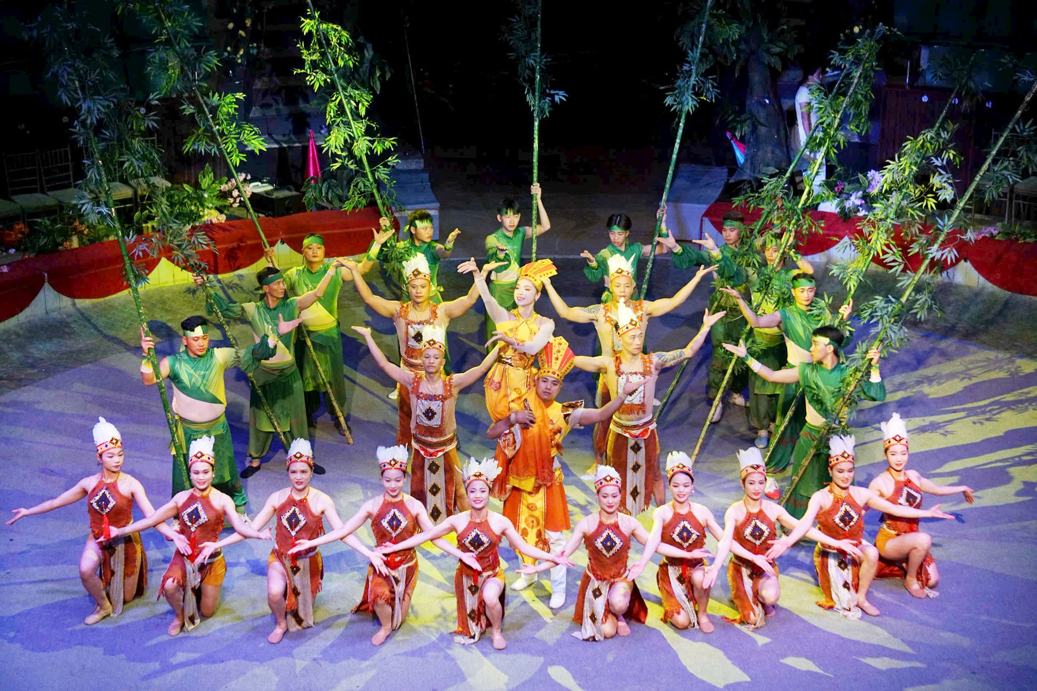 chuong-trinh-nghe-thuat-hao-khi-viet-nam-do-lien-doan-xiec-viet-nam-dan-dung-bieu-dien-nhan-dip-ky-niem-81-nam-cach-mang-thang-tam-va-quoc-khanh-2-9.-anh-lien-doan-xiec-viet-nam.jpg