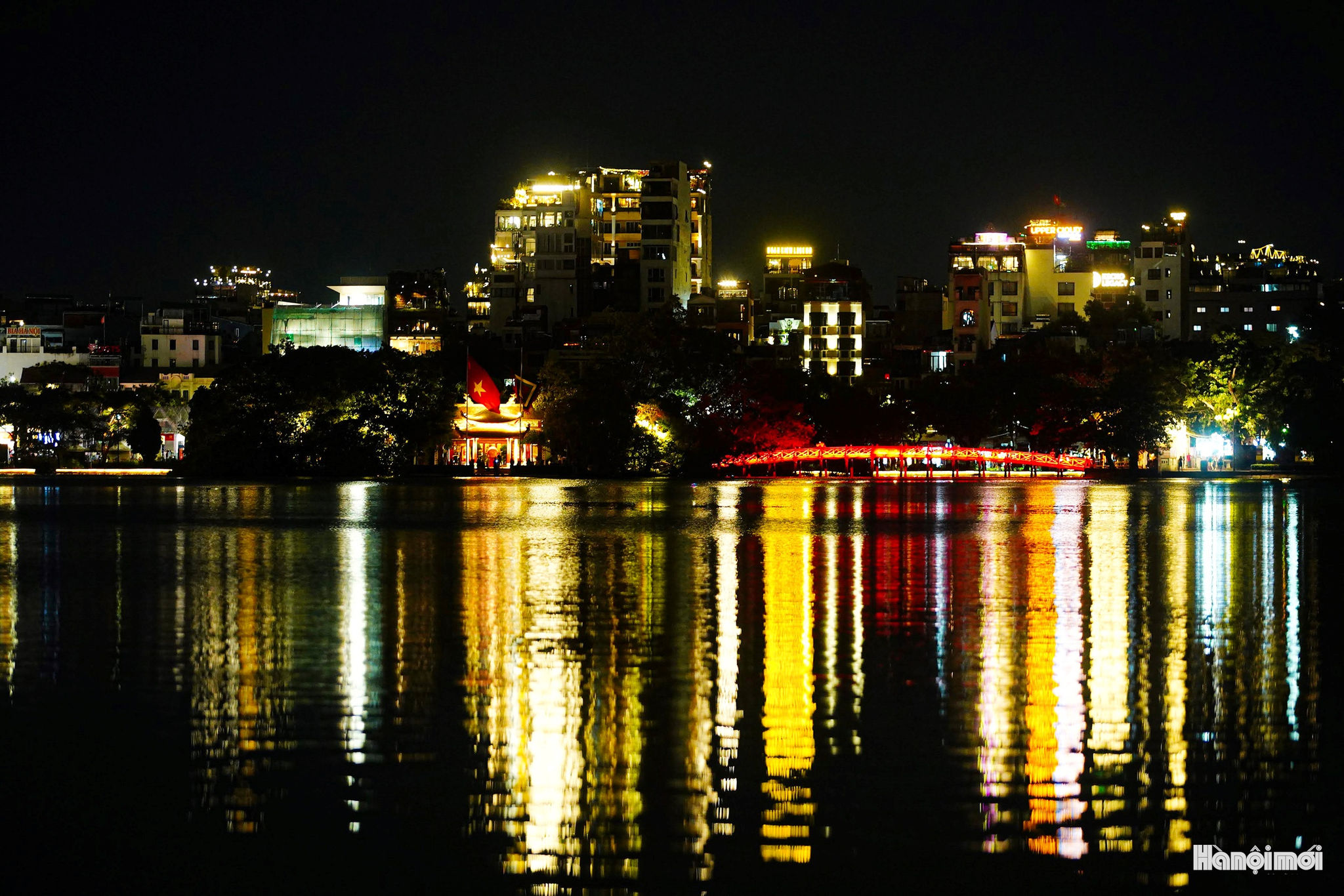 W_anh-sang-di-san-10-.jpg