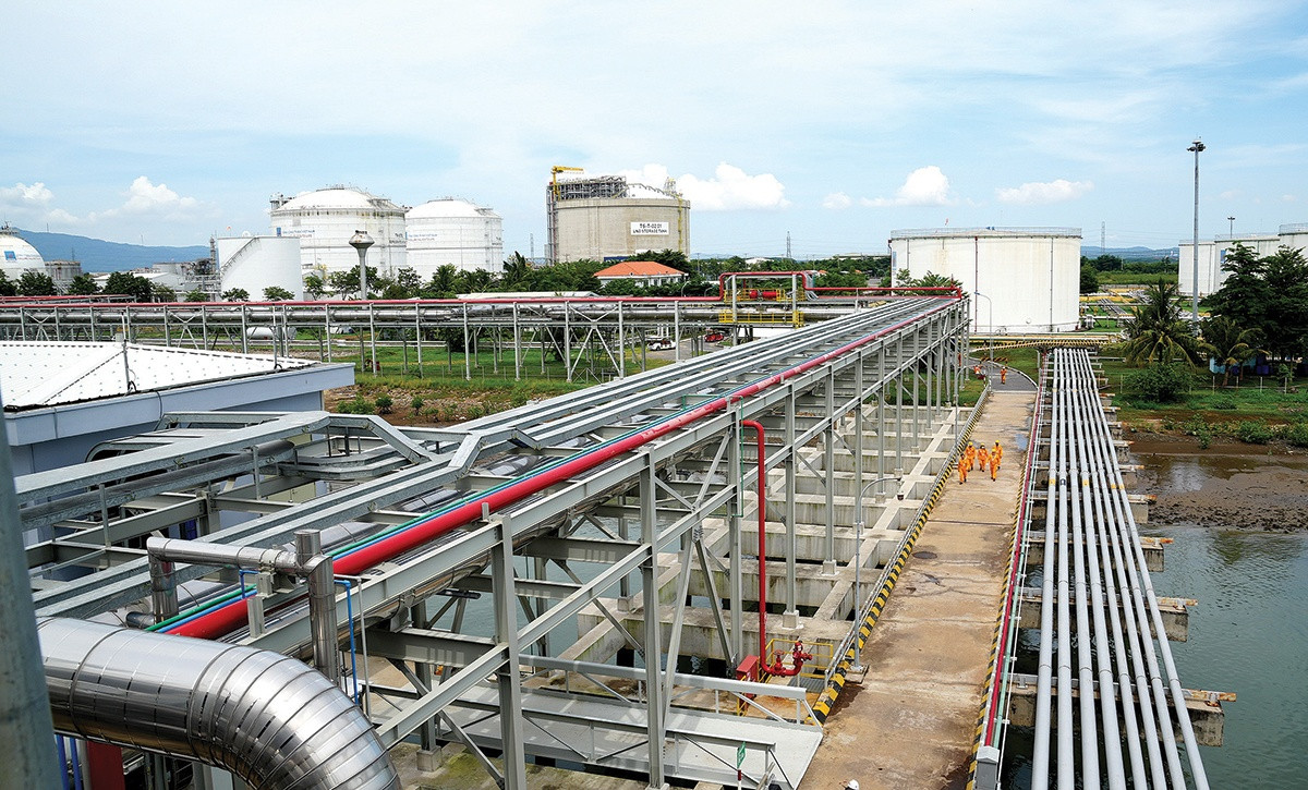 lng-he-thong-duong-ong-ve-kho.jpg