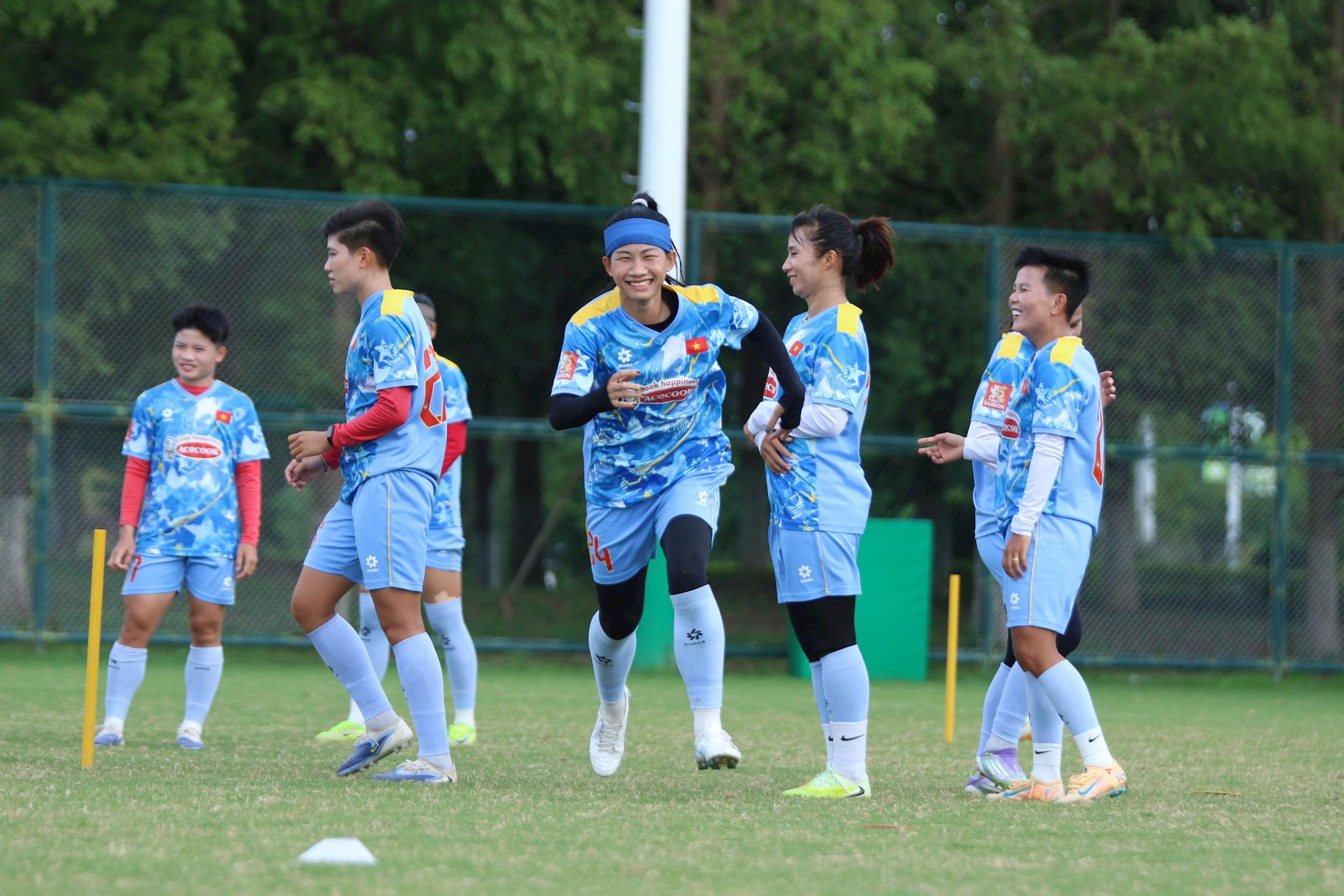3-tuyen-nu-vn2.jpg