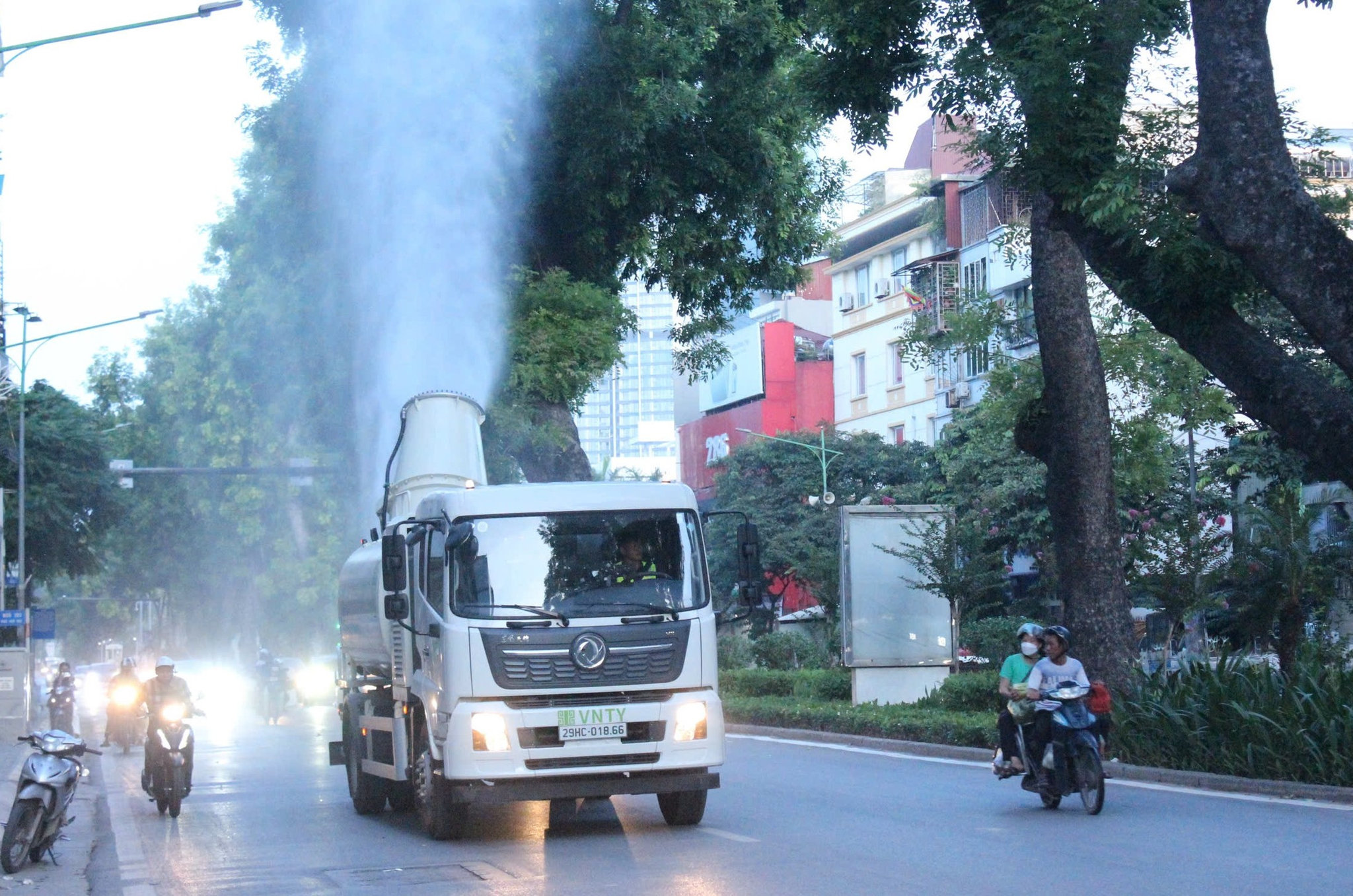 phun-suong.jpg