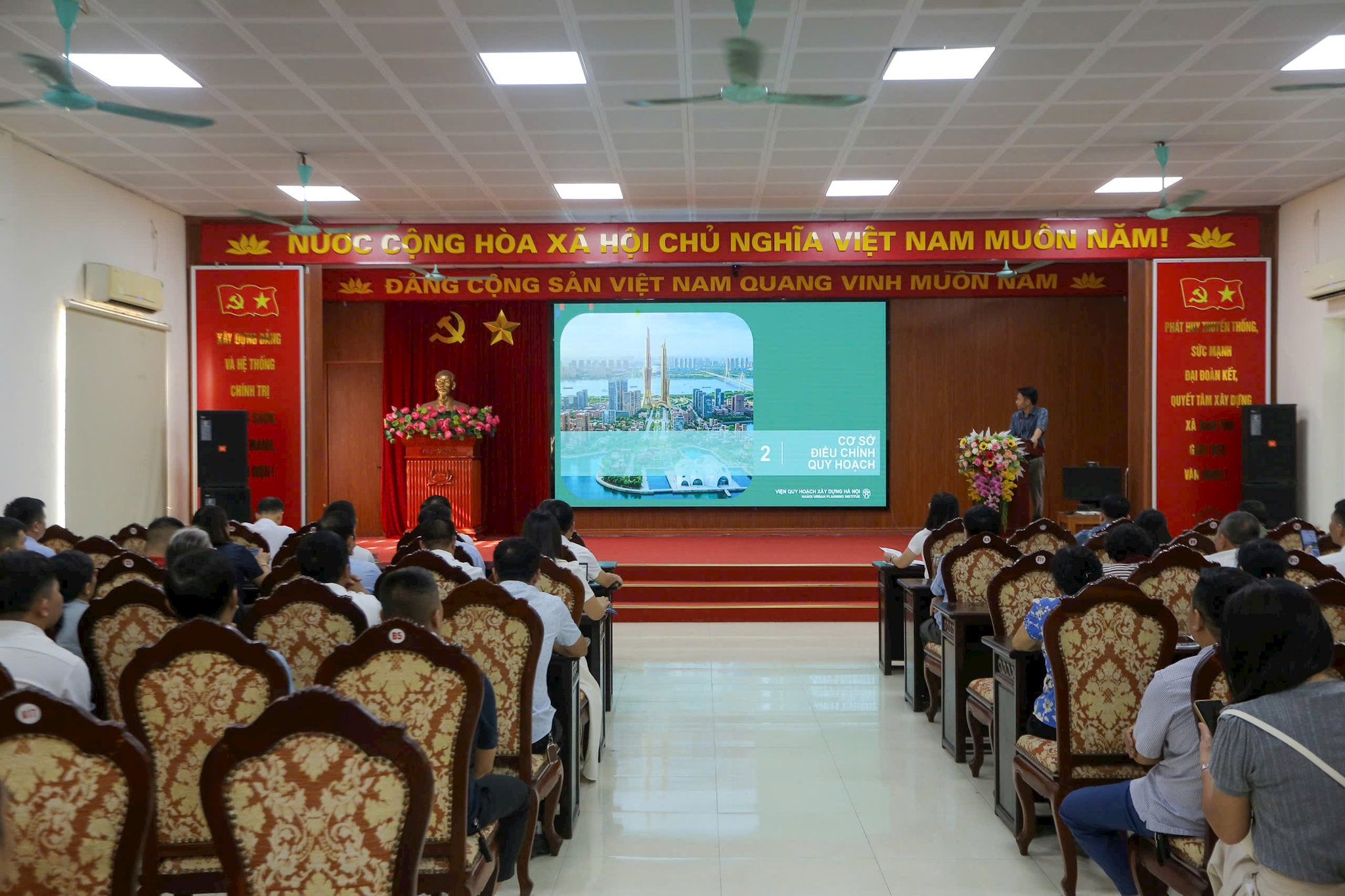 quang-canh.jpg