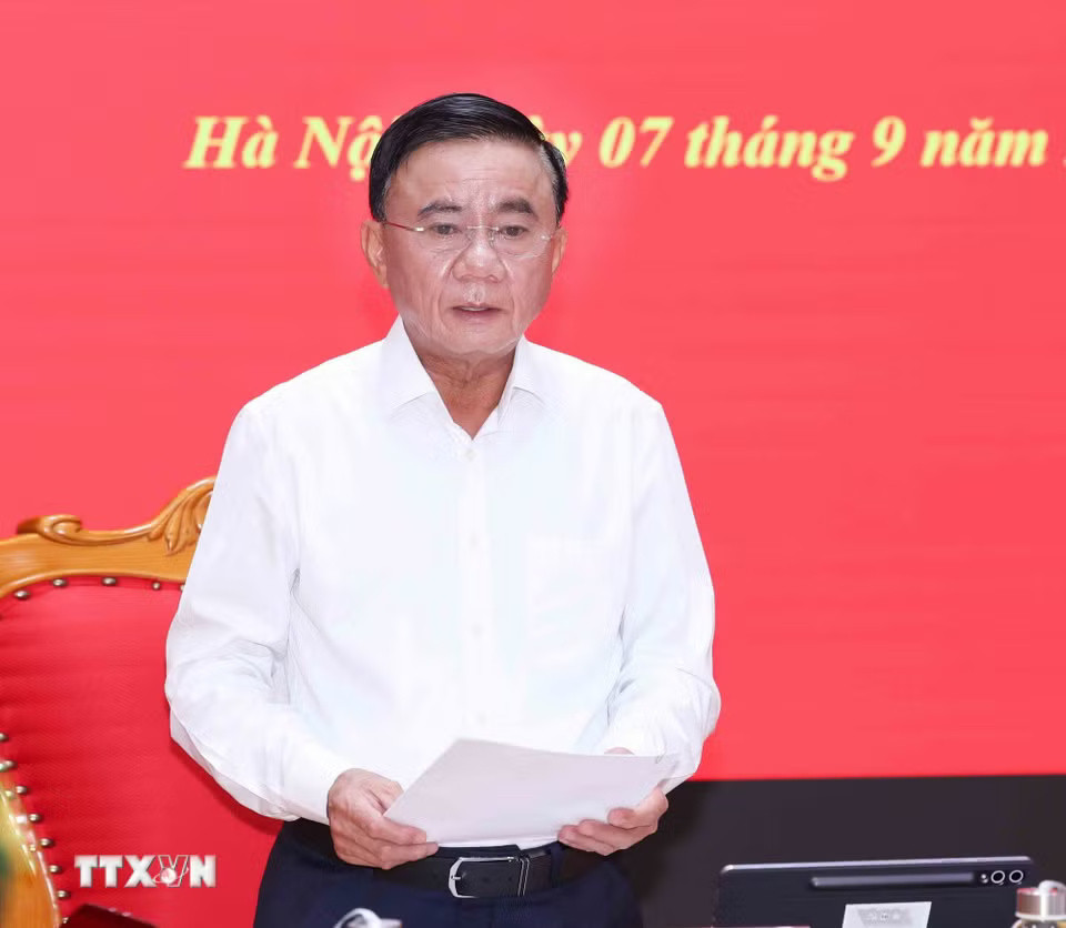 cimuofdhhyjjbtgozsunhntzoqqupr8355n4v7mlcrrj_napz8qrb1-_ttxvn-0709-thuong-truc-ban-bi-thu-co-quan-dang-trung-uong-2.jpg