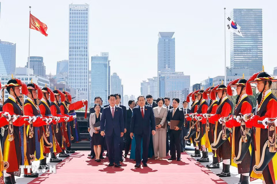 gxg8emacetpoqnr0-_ttxvn-chu-tich-quoc-hoi-han-quoc-cho-jeong-sik-don-hoi-dam-voi-chu-tich-quoc-hoi-tran-thanh-man-1.jpg