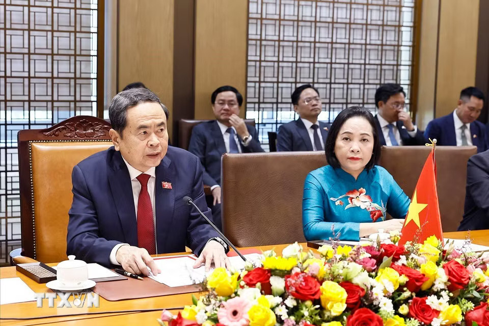 rz6uivcpf9aq4nwk-_ttxvn-chu-tich-quoc-hoi-han-quoc-cho-jeong-sik-don-hoi-dam-voi-chu-tich-quoc-hoi-tran-thanh-man-5.jpg