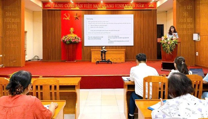 anh-3-tien-si-diem.jpg