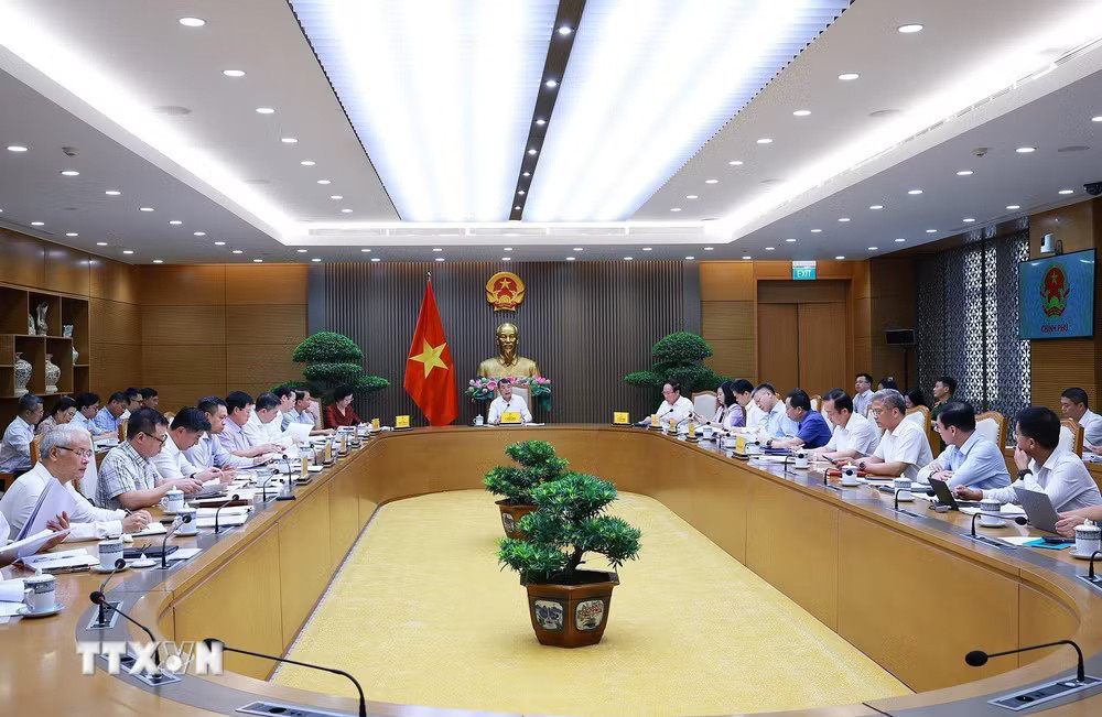 eicqddu-_ttxvn-thu-tuong-lam-viec-voi-lanh-dao-bo-y-te-ve-mot-so-dieu-lien-quan-den-luat-trong-linh-vuc-y-te-0809-5.jpg