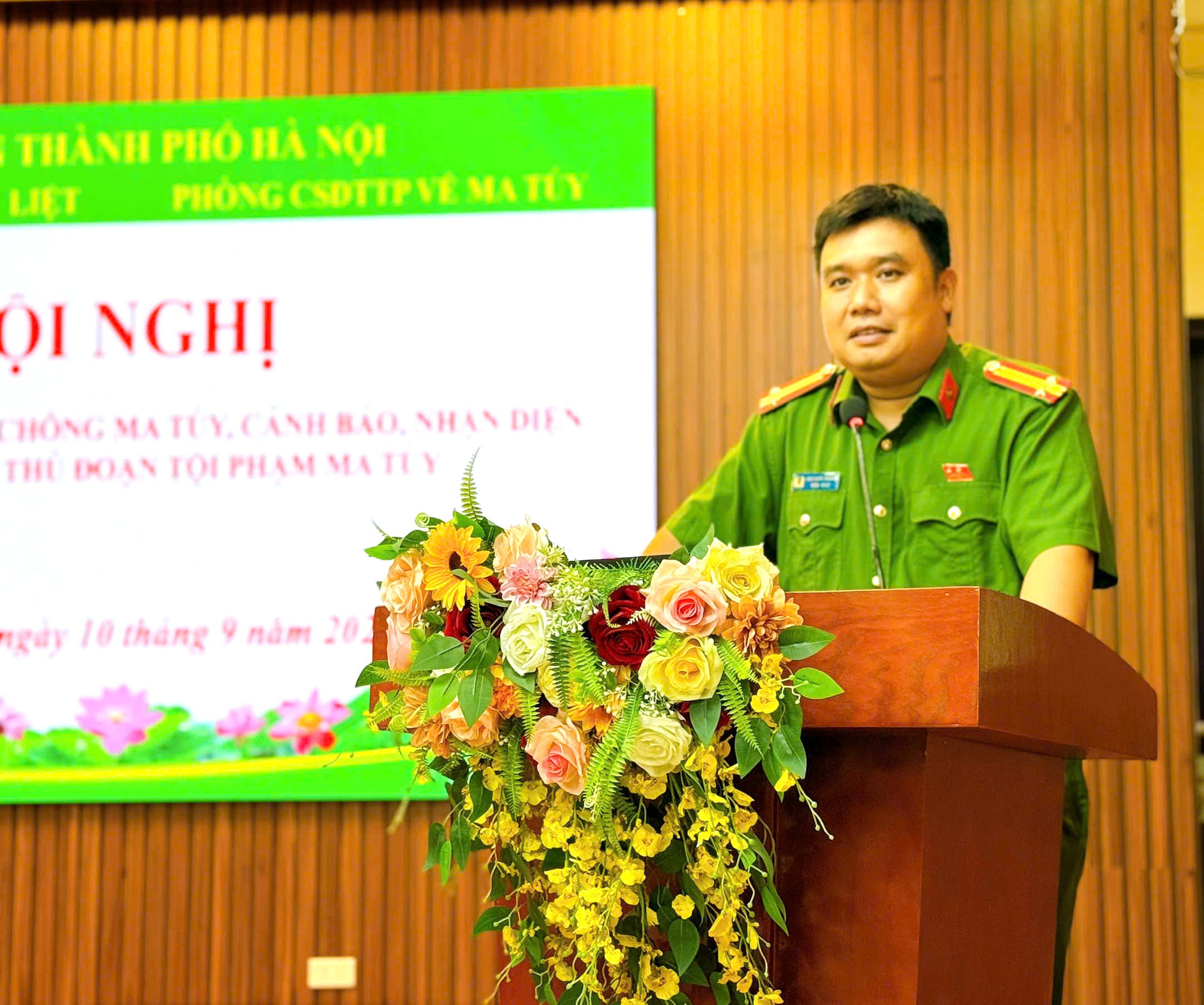 anh-2-trung-ta-ngo-quoc-khanh.jpg