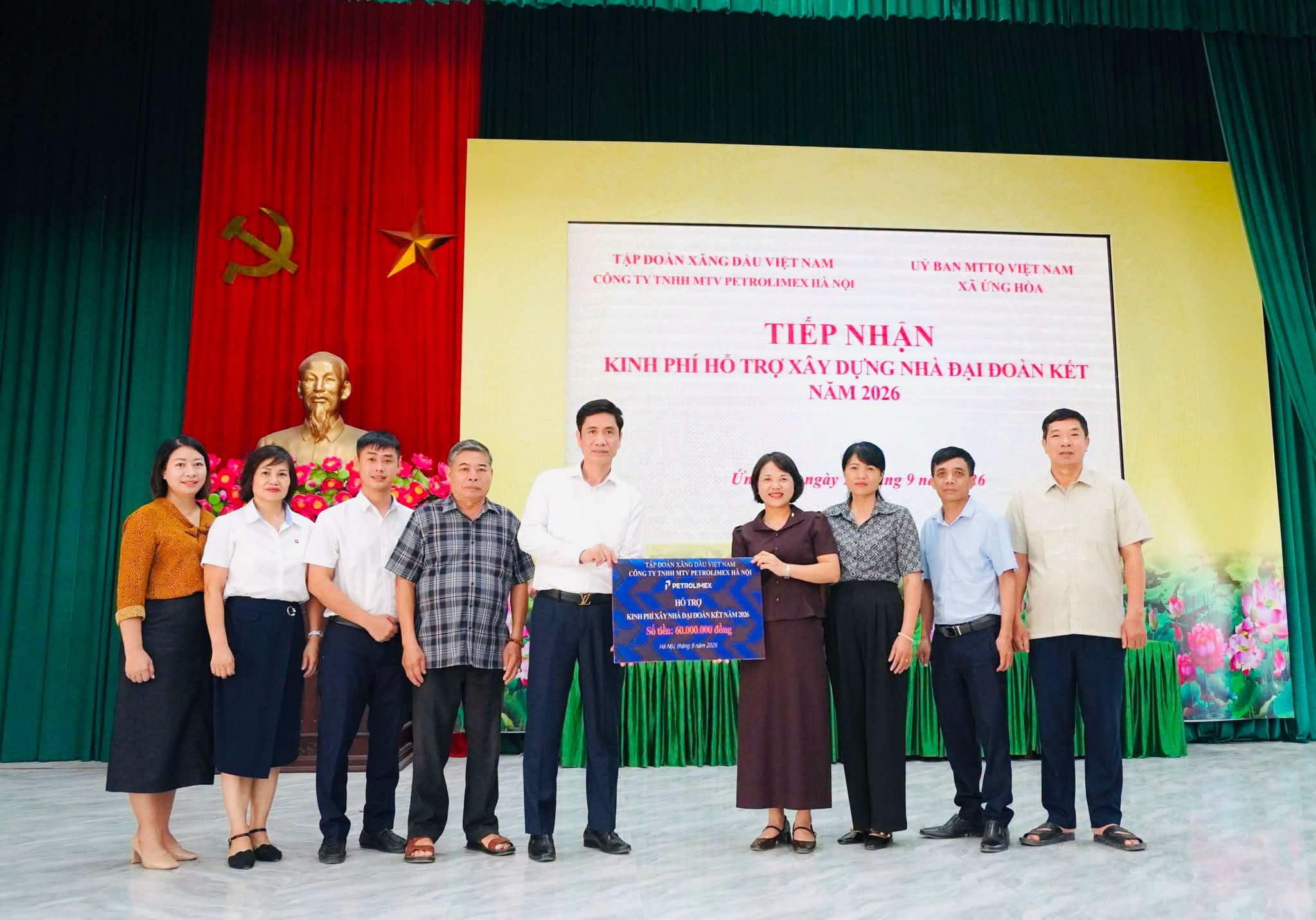 1-ung-hoa.jpg