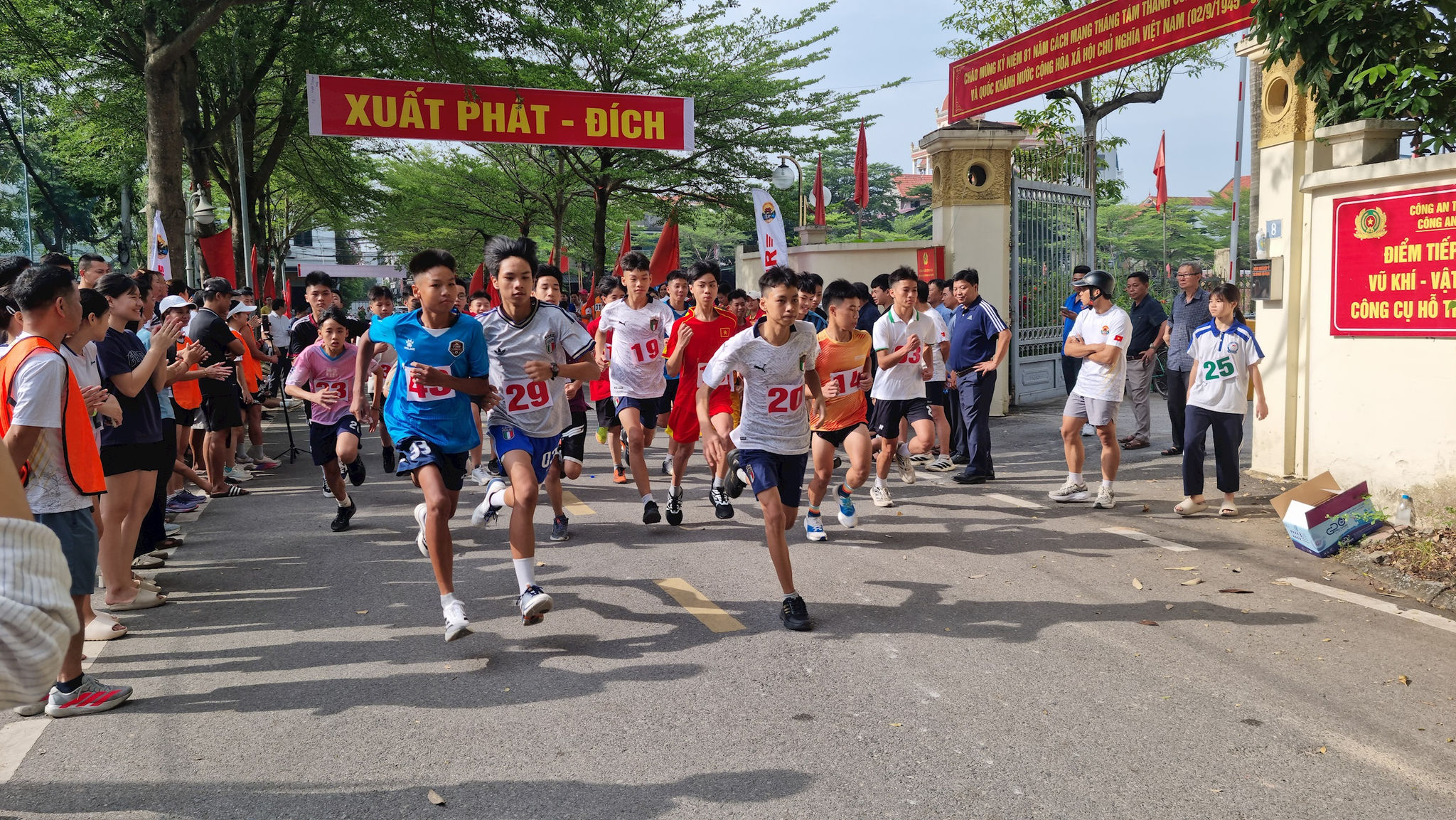 duong-hoa-nam-tre.jpg
