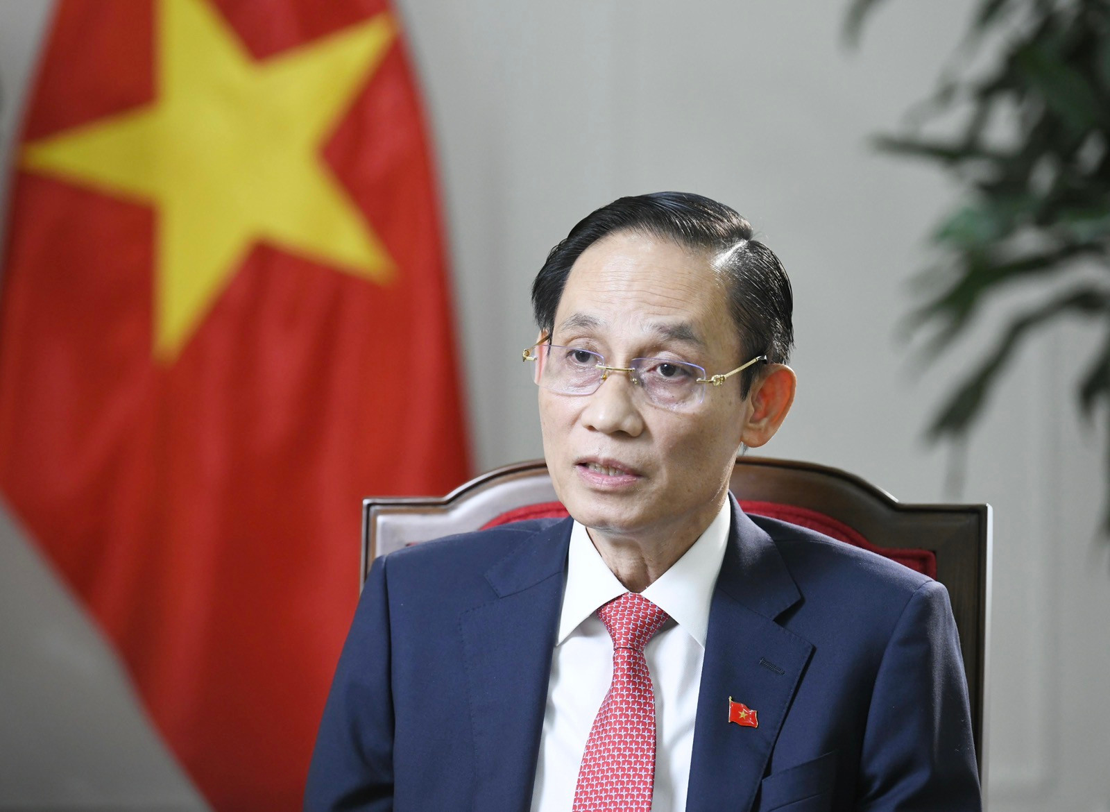 bo-truong-ngoai-giao-le-hoai-trung.jpg