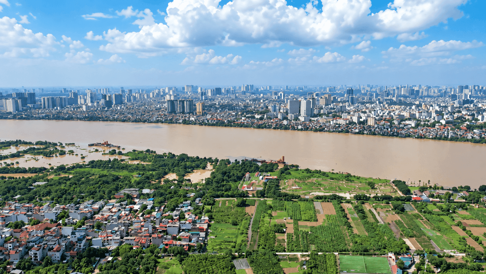 song-hong-nhin-tu-trencao.png