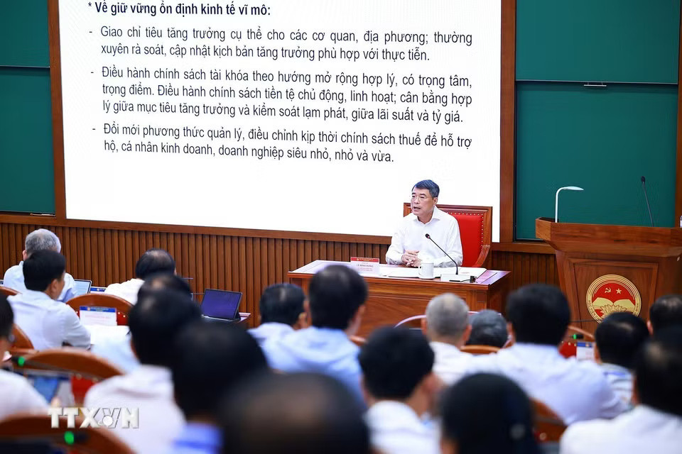 media.vietnamplus.vn-images-6ta-xobjft7jypmnez_29wowvuu1qtcimd2e41dzntn9knekmh8wpzrfayszxh39erjigrkpqohsztqmkheq5g-_ttxvn-thu-tuong-trao-doi-chuyen-de-2.jpg