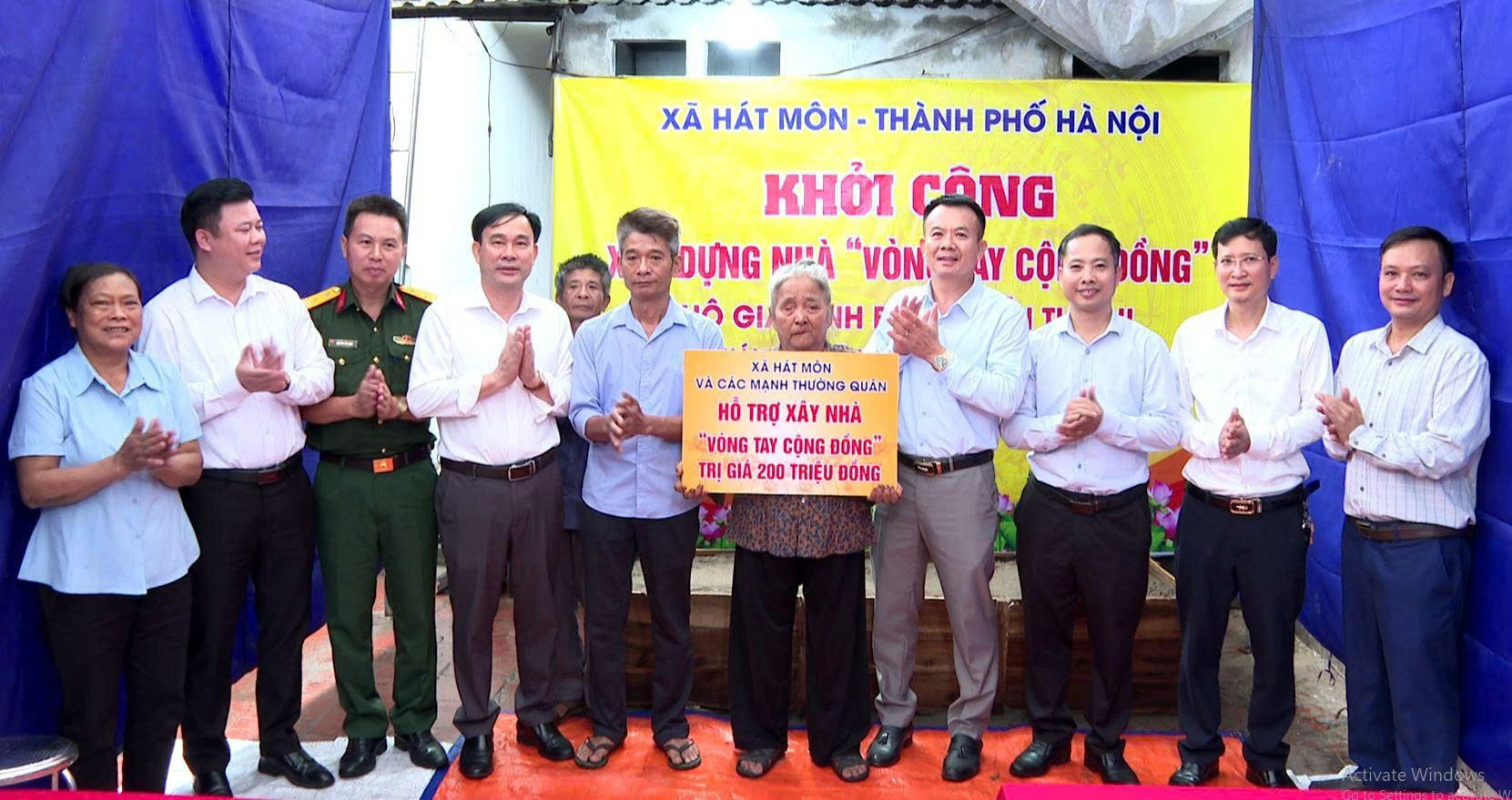 vong-tay-cong-dong.jpeg