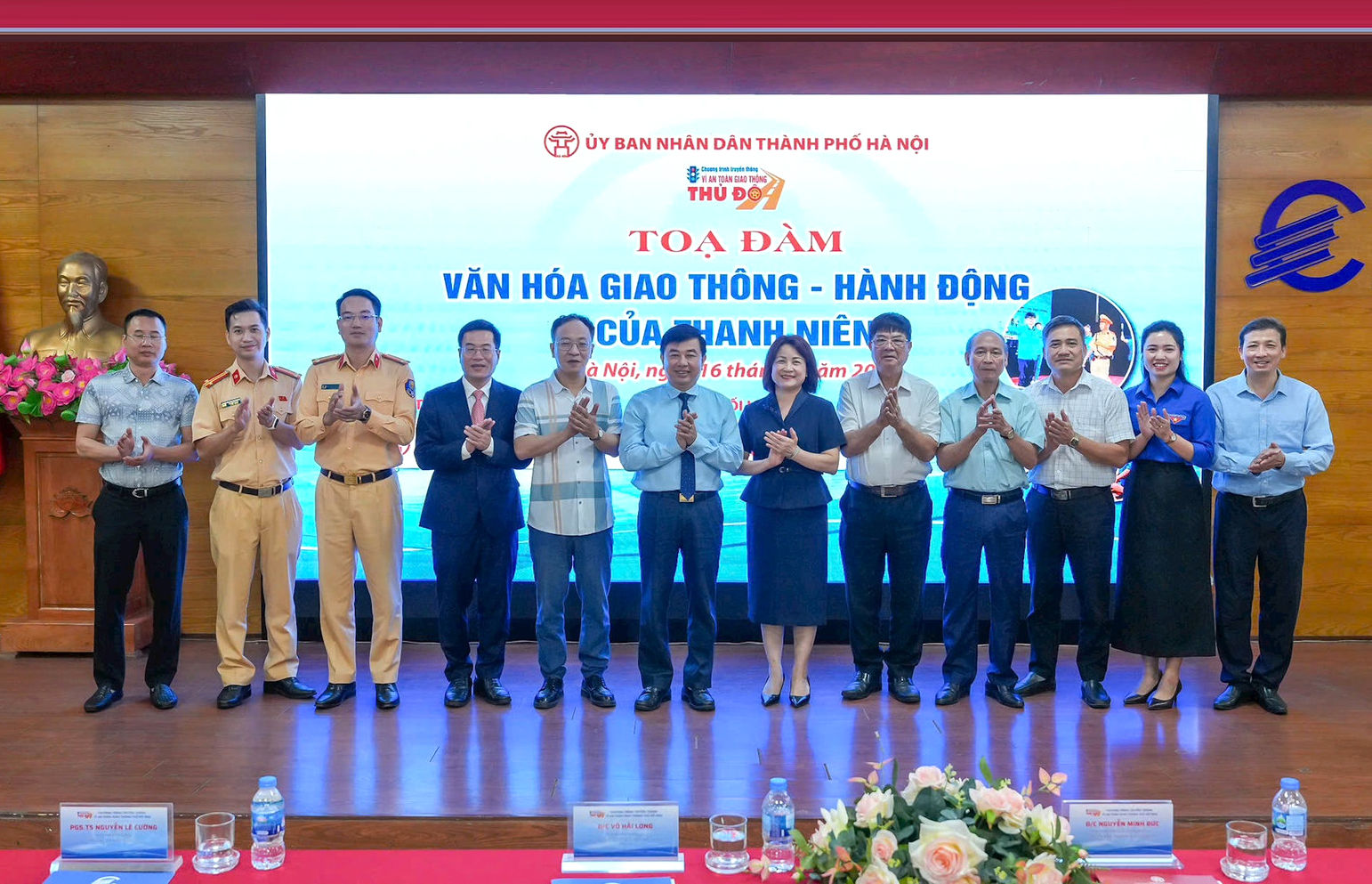 t4-cuocthiviet-viantoan-giaothong.jpg