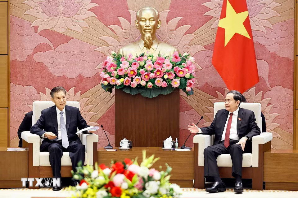chu-tich-quoc-hoi-tiep-chu-nhiem-uy-ban-tai-chinh-kinh-te-cua-nhan-dai-toan-quoc-trung-quoc-3.jpg