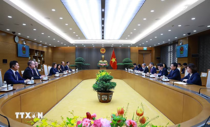 j2rtd208hnzgzctzswba6oxn0_ld8wi7ptspcgdnv4w3s_9ciwzjn0-_ttxvn-thu-tuong-tiep-tong-giam-doc-dieu-hanh-ftse-russell-3.jpg