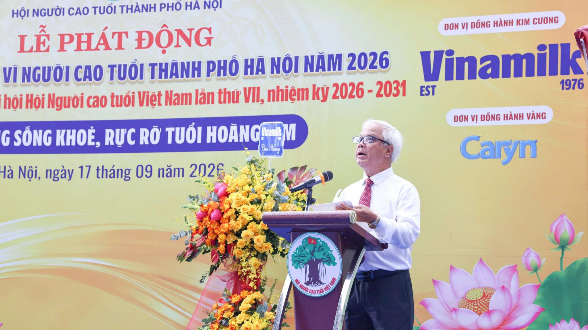Phó Chủ tịch Trung ương Hội Người cao tuổi Việt Nam, Chủ tịch Hội Người cao tuổi thành phố Hà Nội Nguyễn Thế Toàn phát biểu. Ảnh: PV