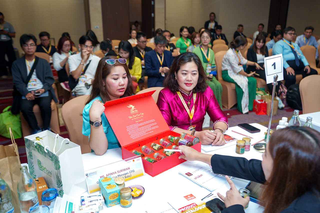1-doanh-nghiep-viet-nam-ket-noi-giao-thuong-voi-nha-mua-hang-thai-lan-trong-khuon-kho-su-kien.jpg