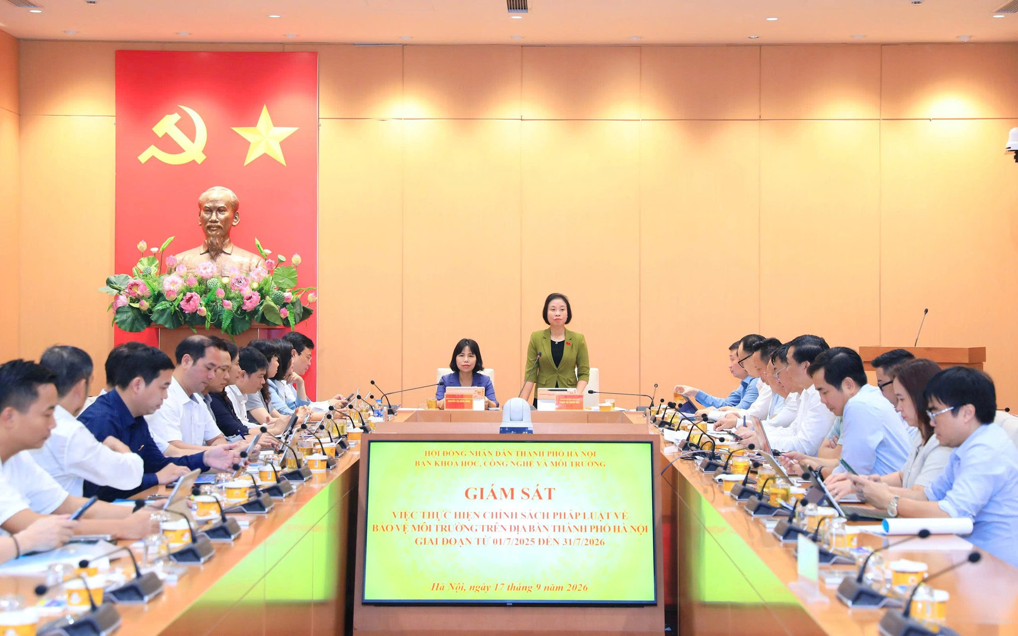 Quang cảnh buổi làm việc. Ảnh: Lê Hải