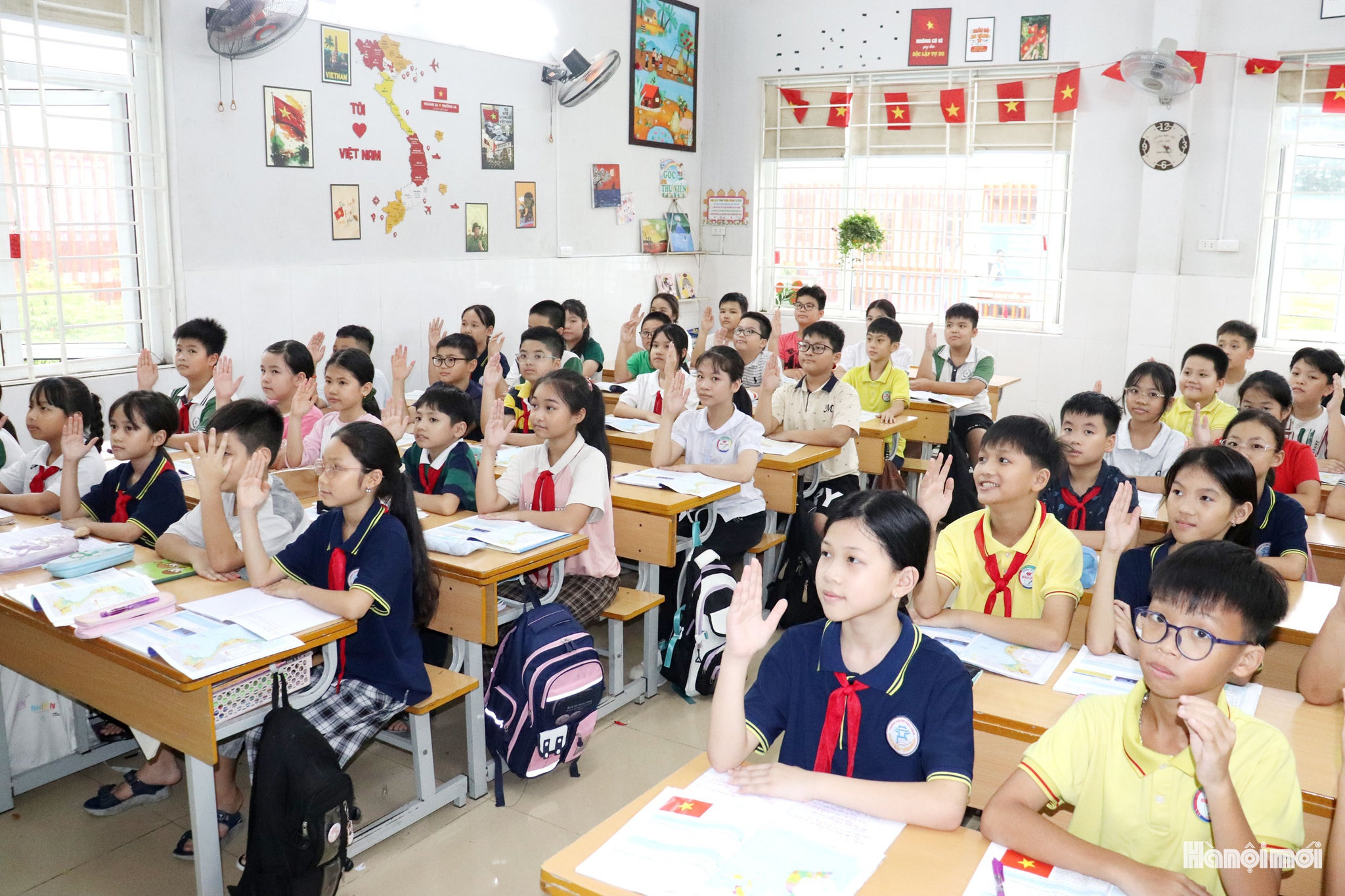 W_tieu-hoc-kienhung.jpg