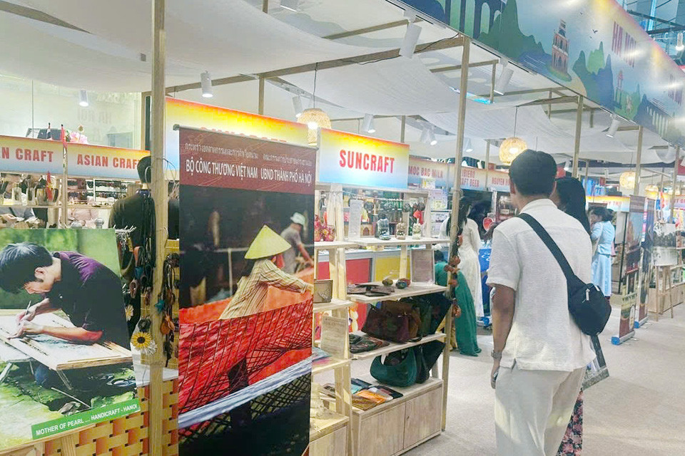 hangviet.jpg