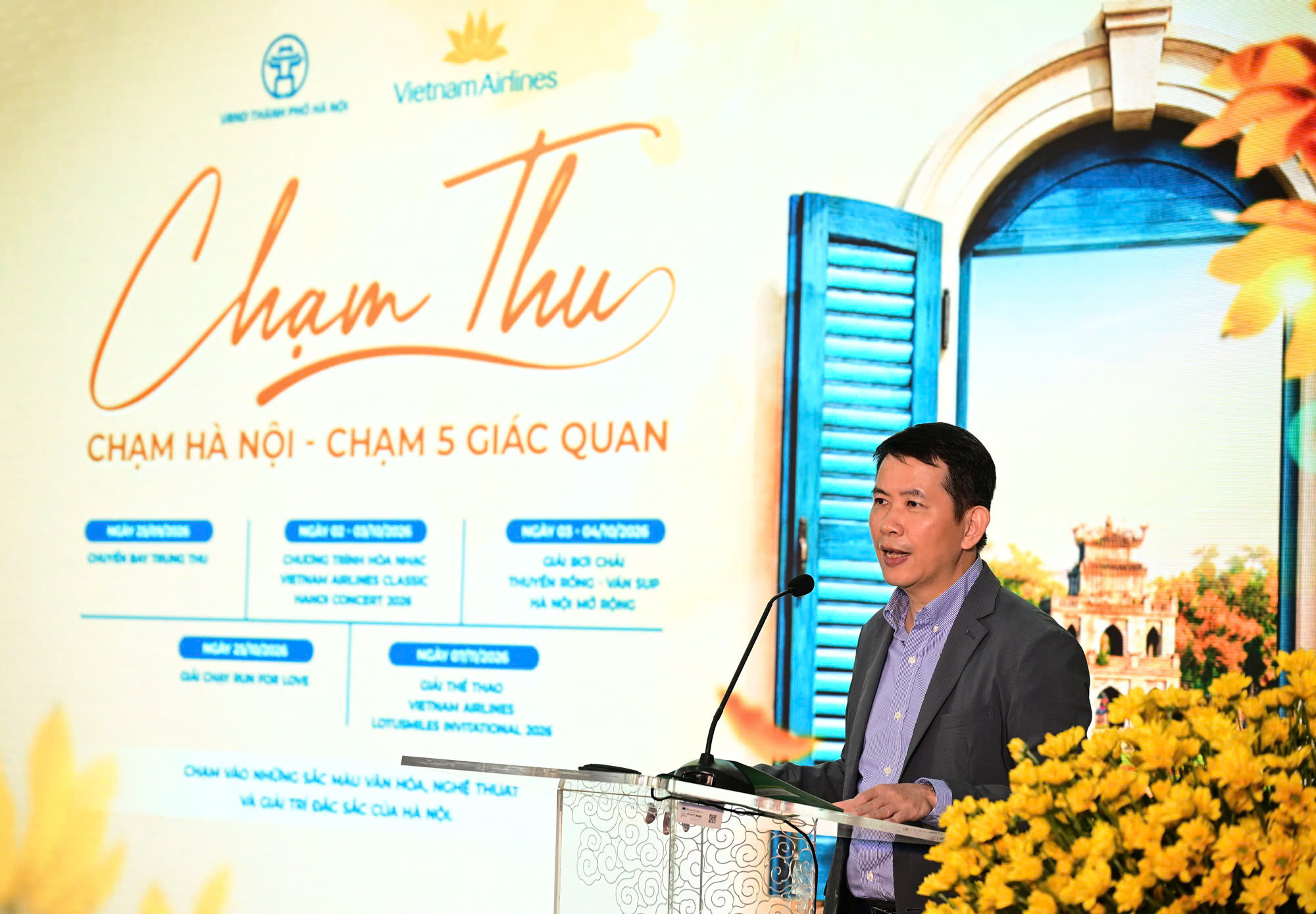 3.-ong-pham-tuan-long-giam-doc-so-van-hoa-the-thao-va-du-lich-tp-ha-noi-phat-bieu-tai-le-ra-mat-chien-dich-cham-thu-ha-noi-2026-..jpg