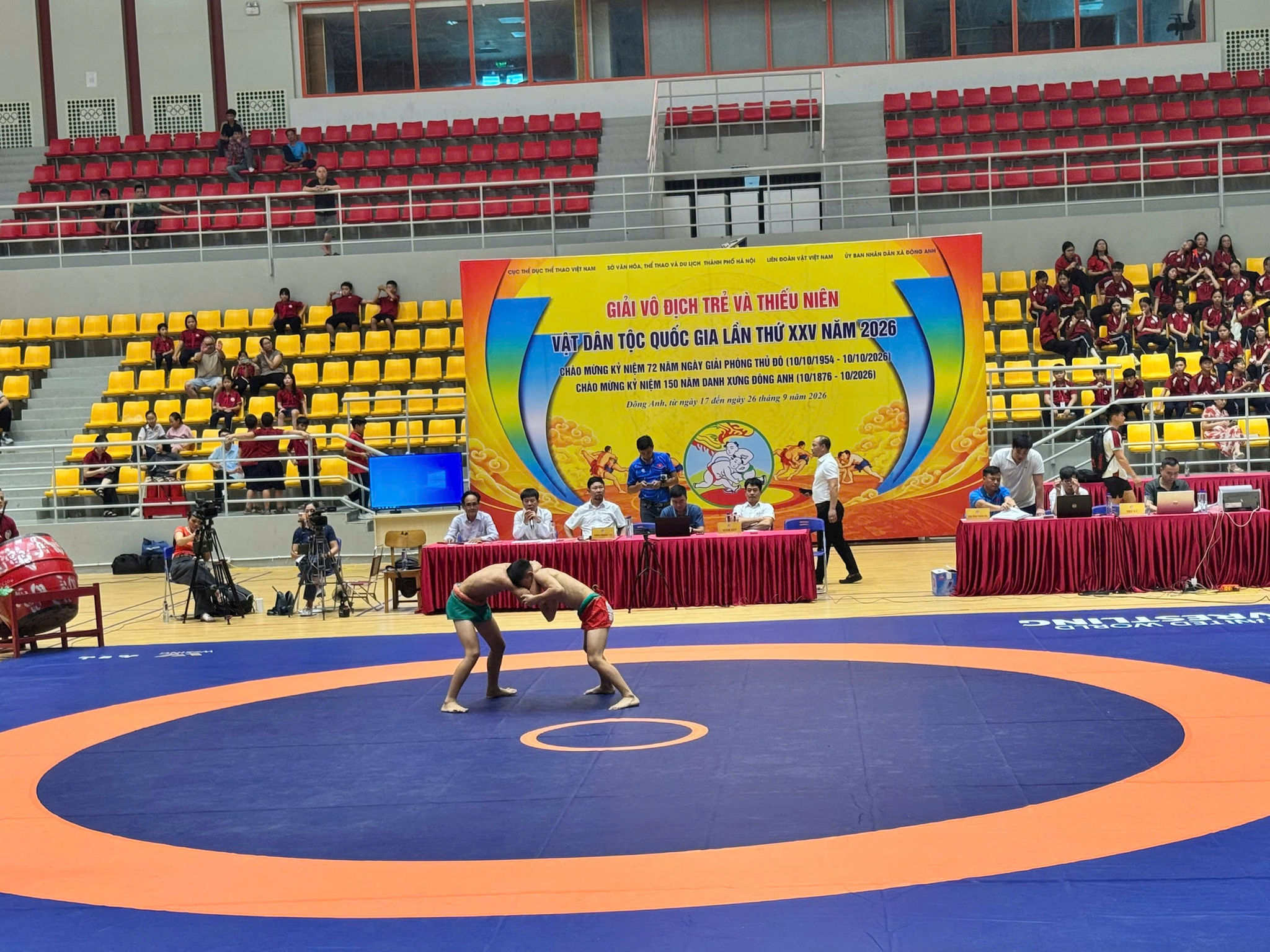 19-thi-dau3.jpg