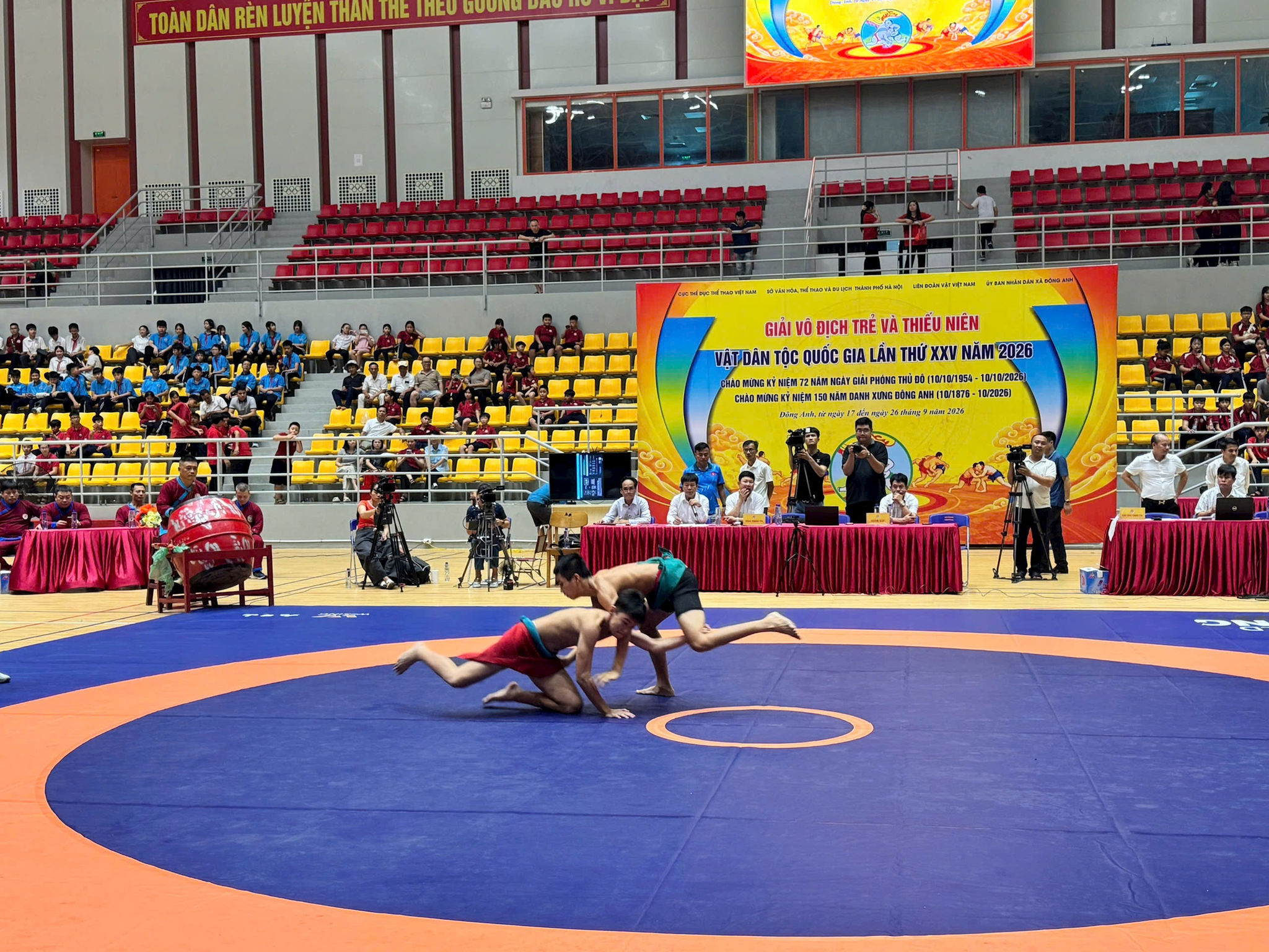 19-thi-dau4.jpg