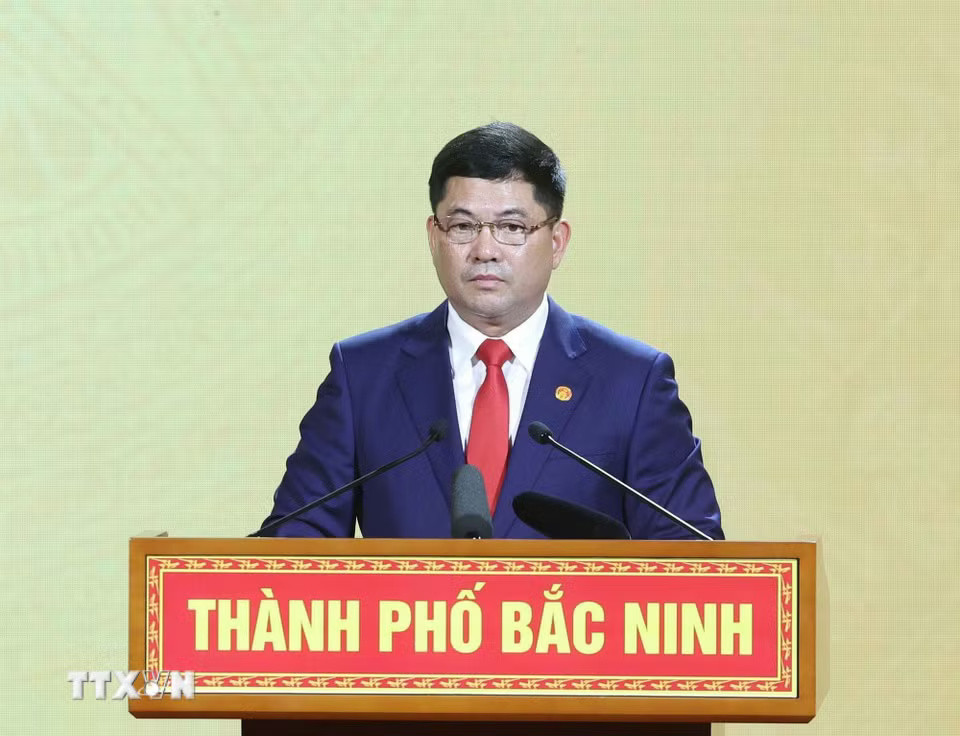 pizginbhbsklgf-f6lkifnelr6hxjb7kgp84gw-_ttxvn-1909-tong-bi-thu-chu-tich-nuoc-cong-bo-thanh-lap-thanh-pho-bac-ninh-4.jpg