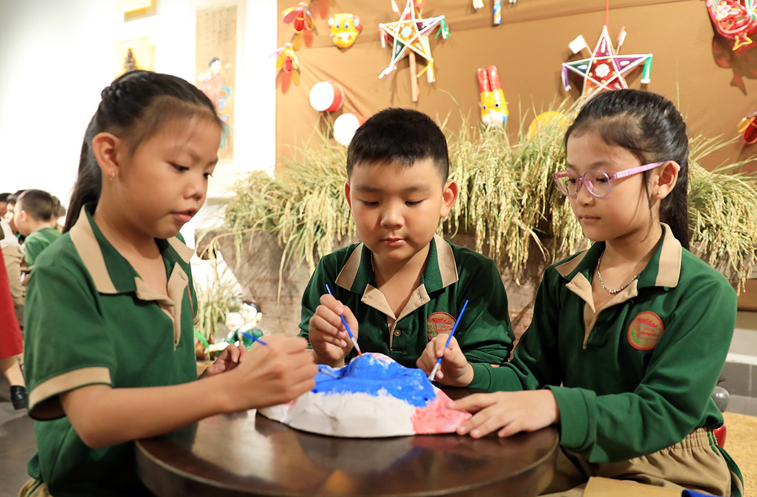 t6-phongsuanh-2.jpg