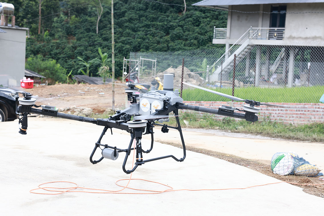 chuyen-hang-dau-tien-duoc-van-chuyen-bang-uav-dam-bao-an-toan-va-dung-lo-trinh-de-ra.jpg