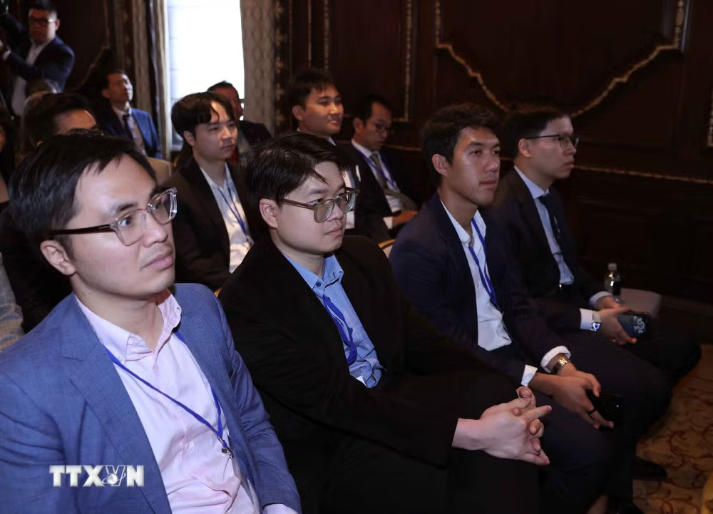 ttxvn-tong-bi-thu-chu-tich-nuoc-to-lam-gap-go-chuyen-gia-tri-thuc-nguoi-viet-nam-tai-hoa-ky-9039743.jpg