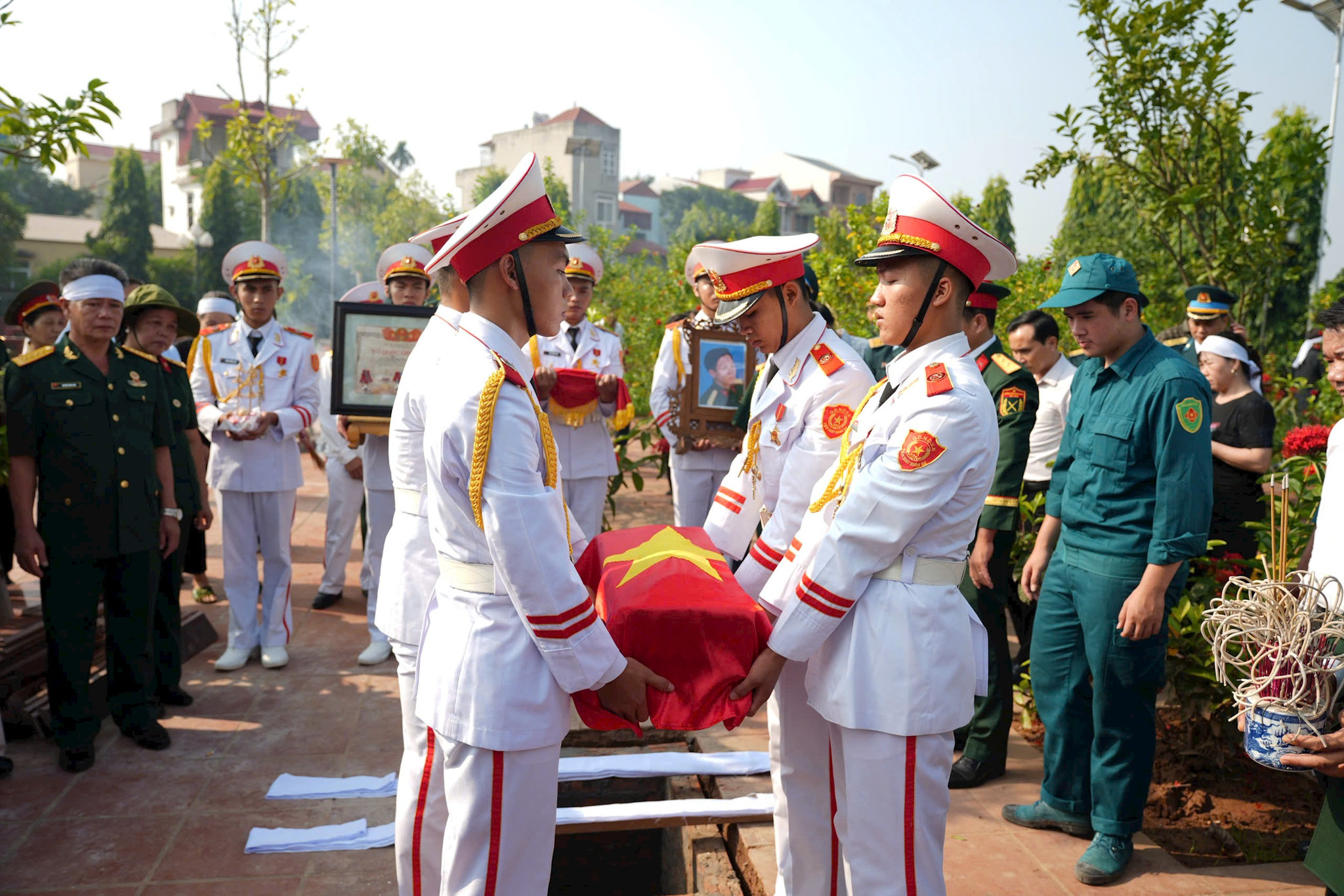2aobor0kyazwcsnxez9g4qjivzextcwabzo5jnqa61.jpg