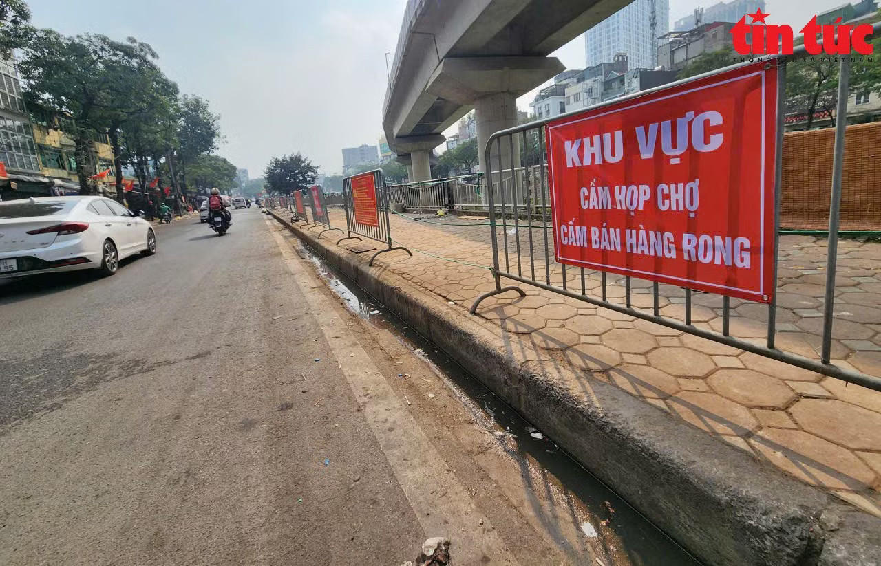 Hà Nội xử lý “chợ cóc”, tăng giải pháp chống tái lấn chiếm