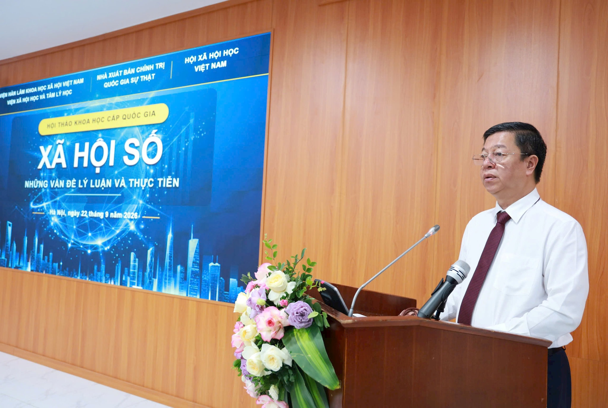 xhs-vu-trong-lam.jpg
